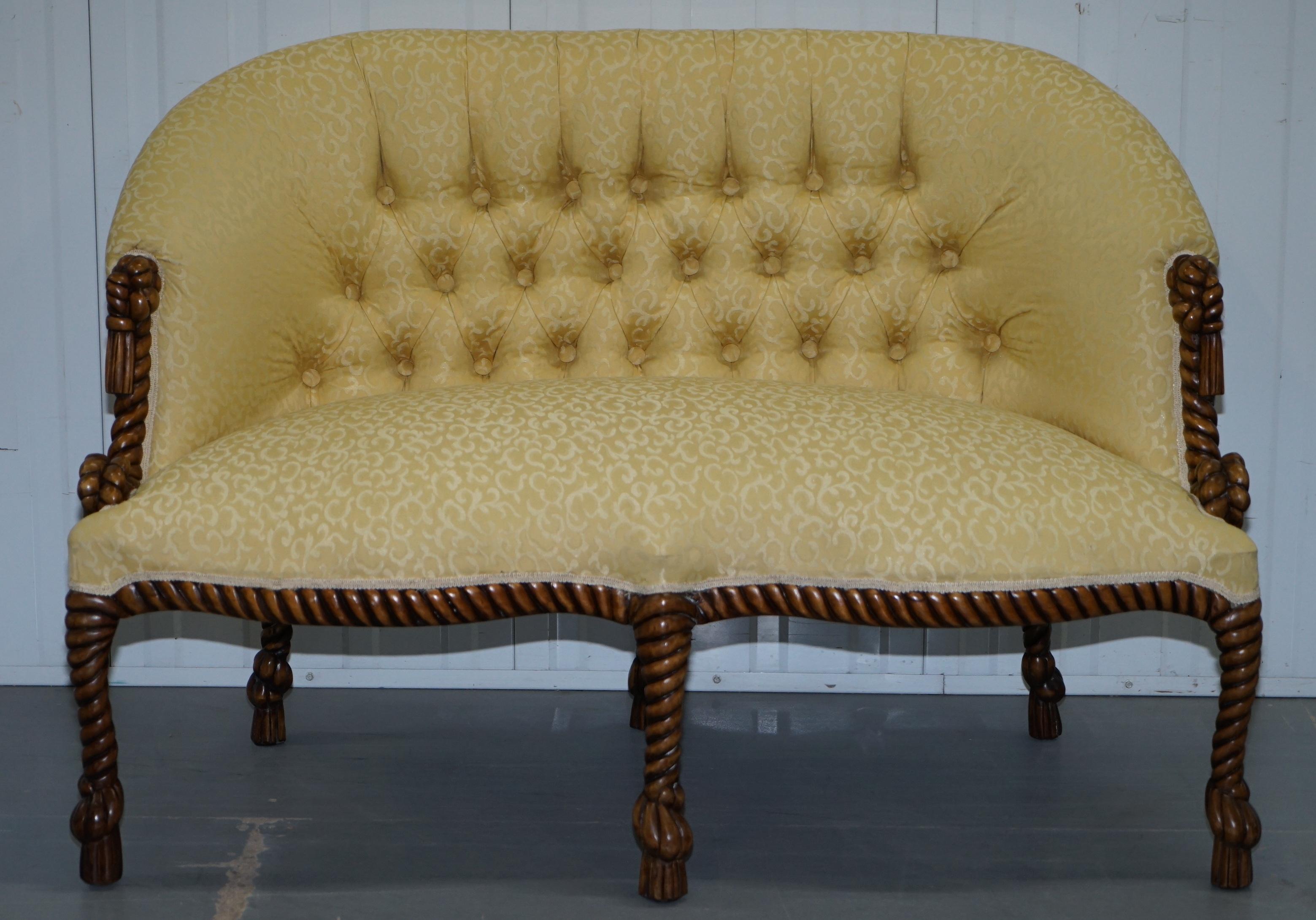 Anglais Suite de sièges et banquette en corde torsadée style Napoléon III, fauteuil et canapé Chesterfield en vente