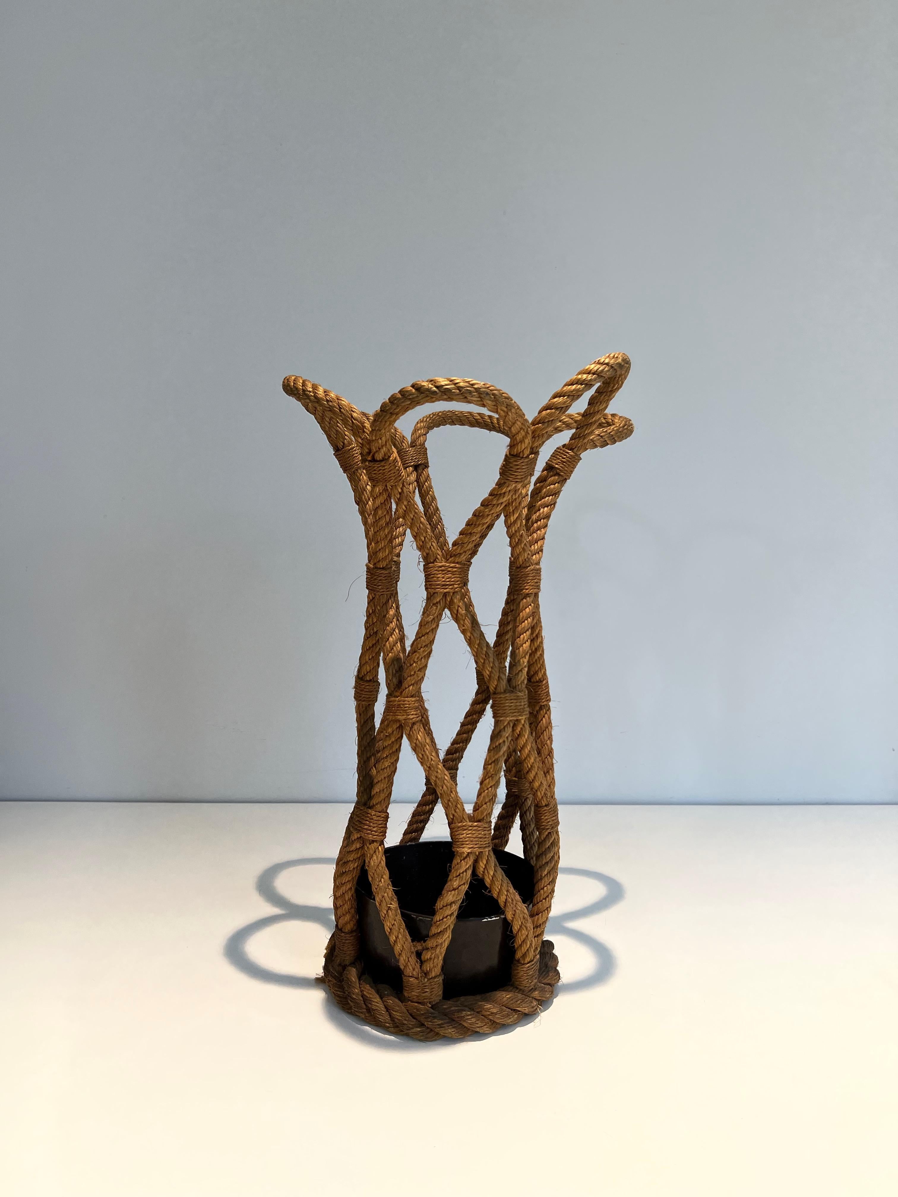 Mid-Century moderno Portaombrelli in corda. Opera francese di Adrien Audoux e Frida Minet. Circa 1970 in vendita
