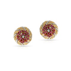 Boucles d'oreilles en or jaune et blanc avec rubis et diamants, 14 carats