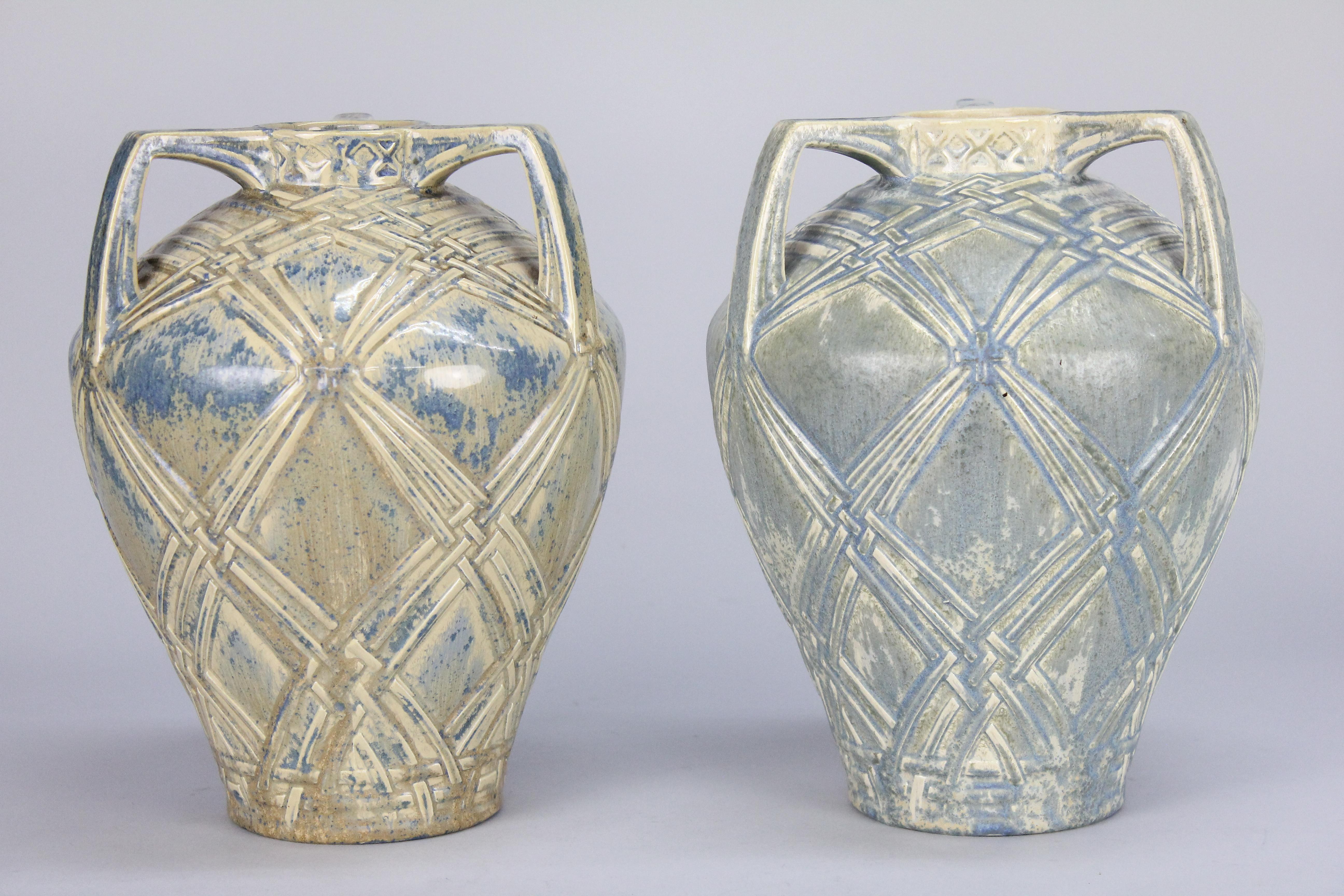 Scandinavo moderno Coppia di vasi Grace svedesi Rörstrand, 1930 circa in vendita