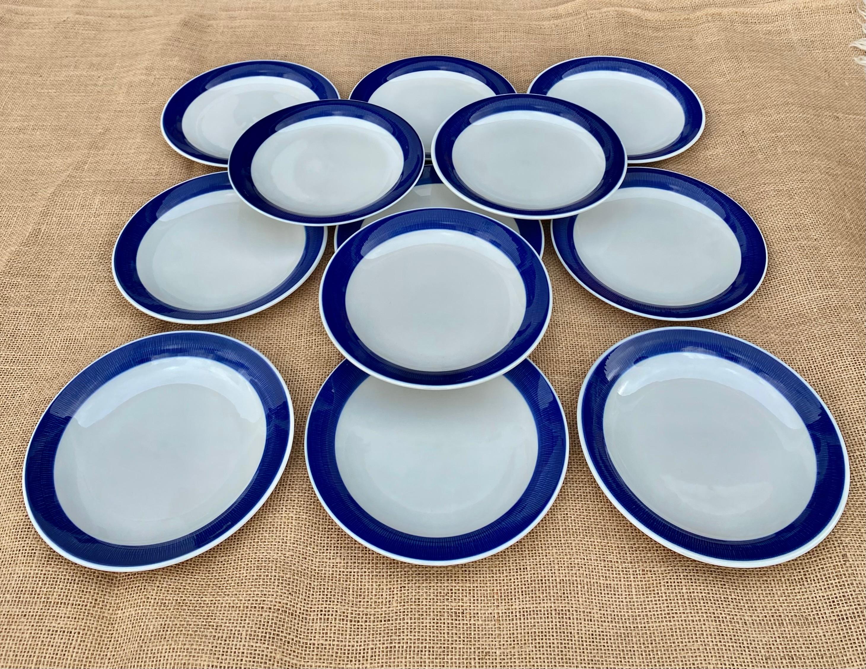 XX secolo Porcellana Rörstrand by Hertha Bengtsson KOKA, set di 77 pezzi (Svezia) in vendita