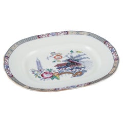 Piatti e servizi in ceramica