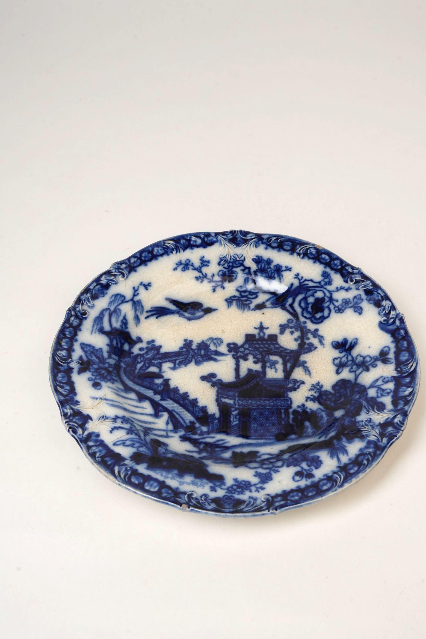 Rörstrand Pagoda Pattern Plate, 19th Century For Sale 3