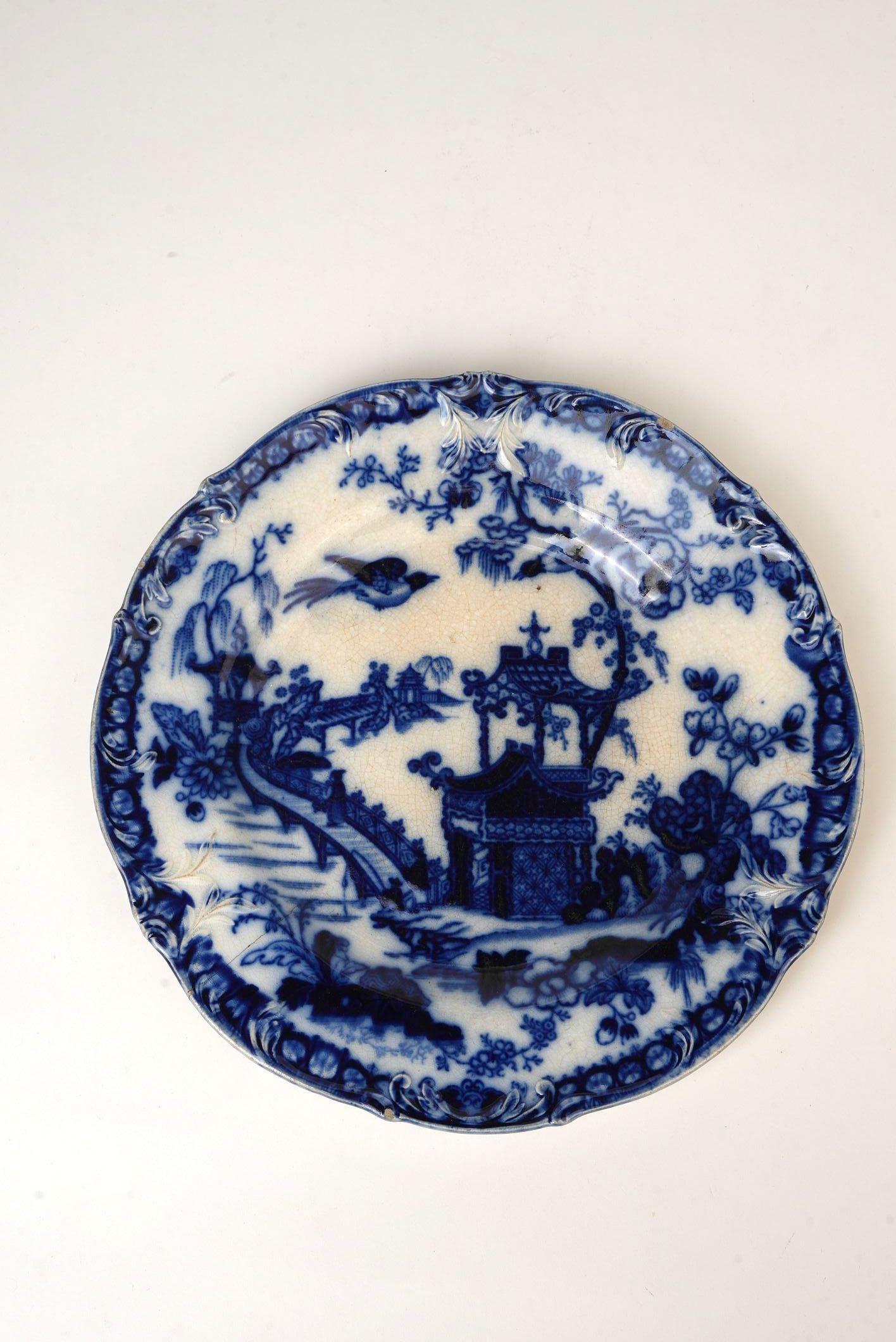 Rörstrand Pagoda Pattern Plate, 19th Century For Sale 1