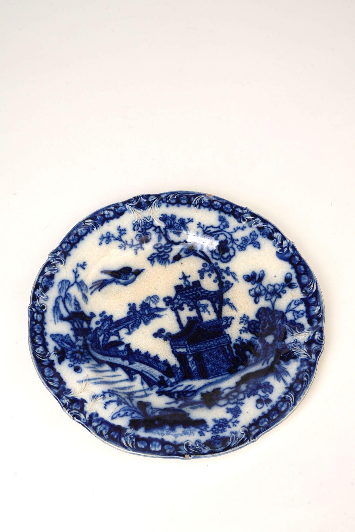 Rörstrand Pagoda Pattern Plate, 19th Century For Sale 2