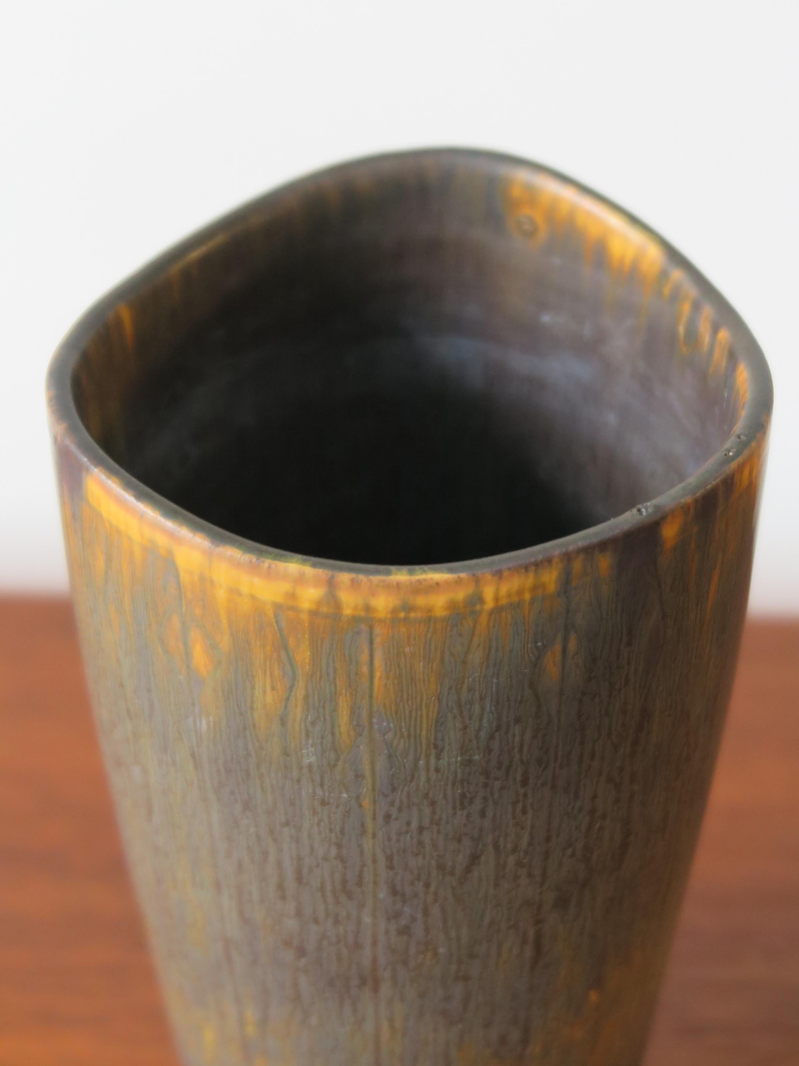 Scandinave moderne Vase en céramique de design scandinave moderne du milieu du siècle dernier de Rrstrand, années 1950 en vente