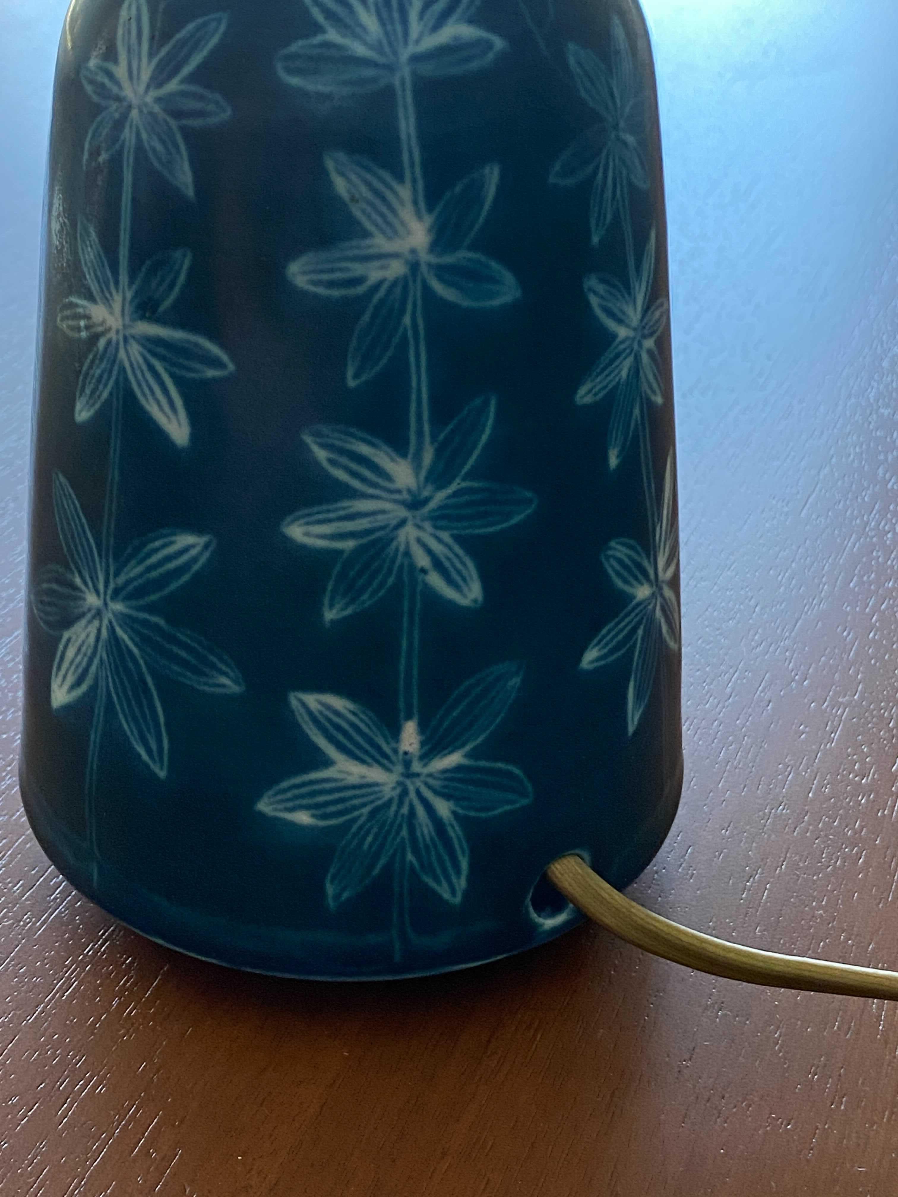 Mid-20th Century Rörstrand, Small Table Lamp, Blue Glazed Floral Motifs, Stoneware, Sweden, 1960s