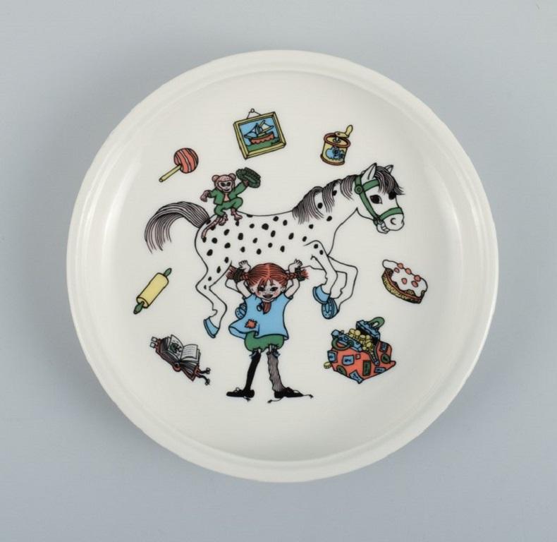 Rörstrand. Three porcelain plates with Pippi Longstocking motif.
Late 1900s.
In excellent condition.
Marked.
The plate measures: 18.0 x 3.0 cm.

