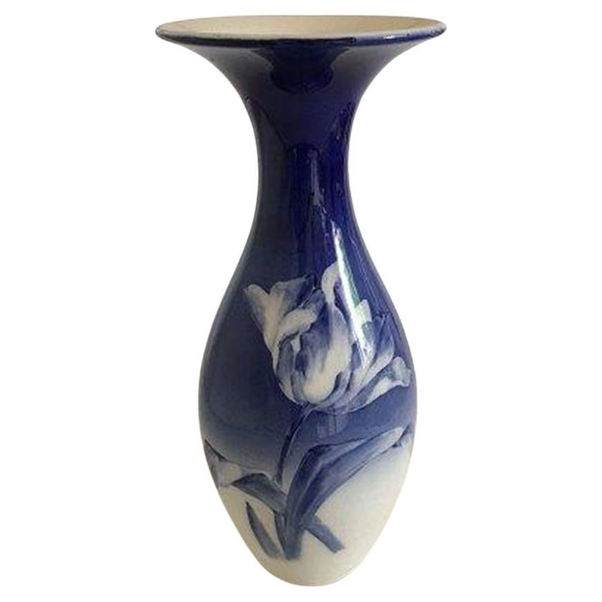 Blue and White Tulip Vase For Sale at 1stDibs blue and white tulip vase