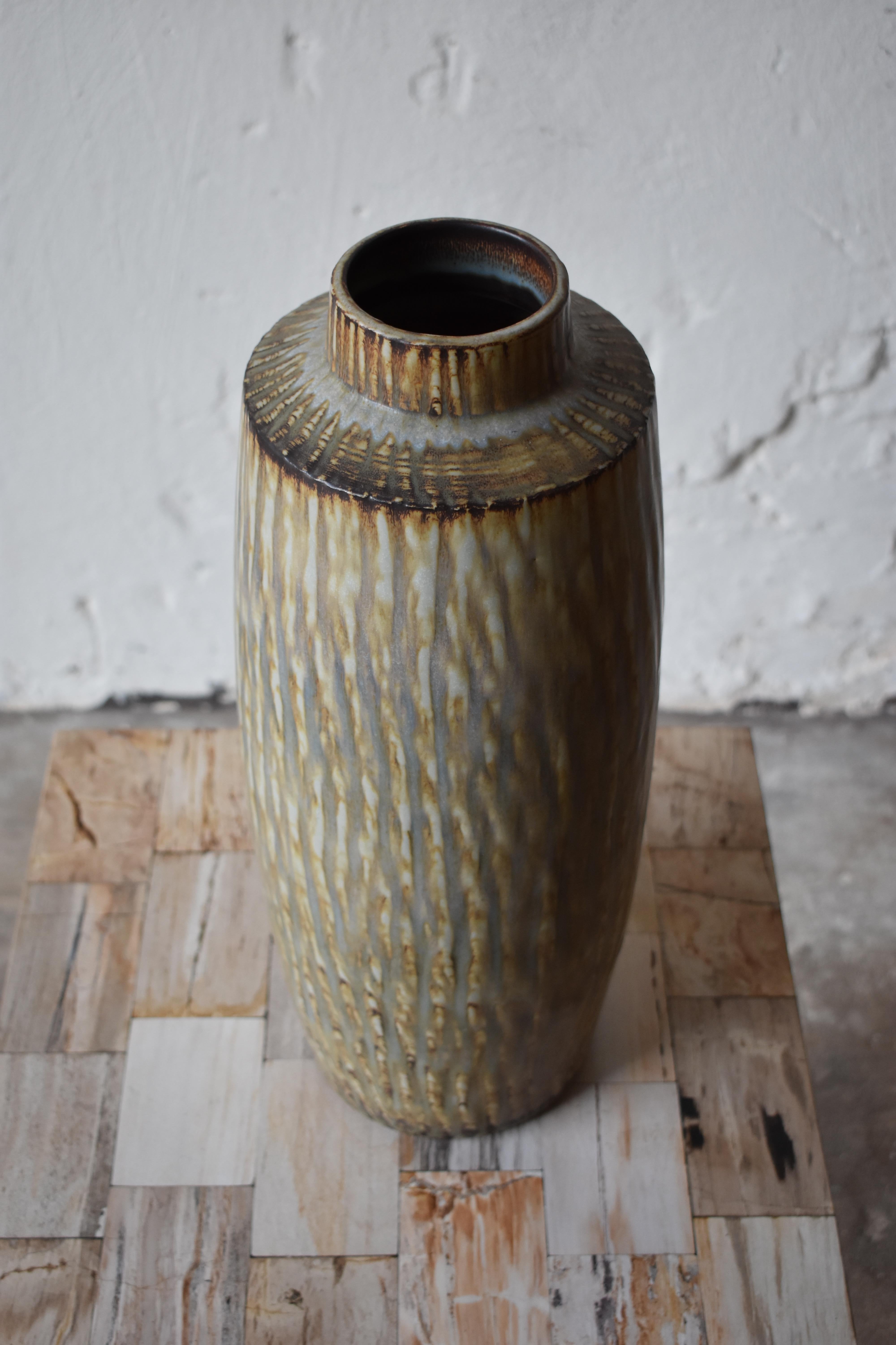 Hand-Crafted Rorstrand Vase by Gunnar Nylund For Sale