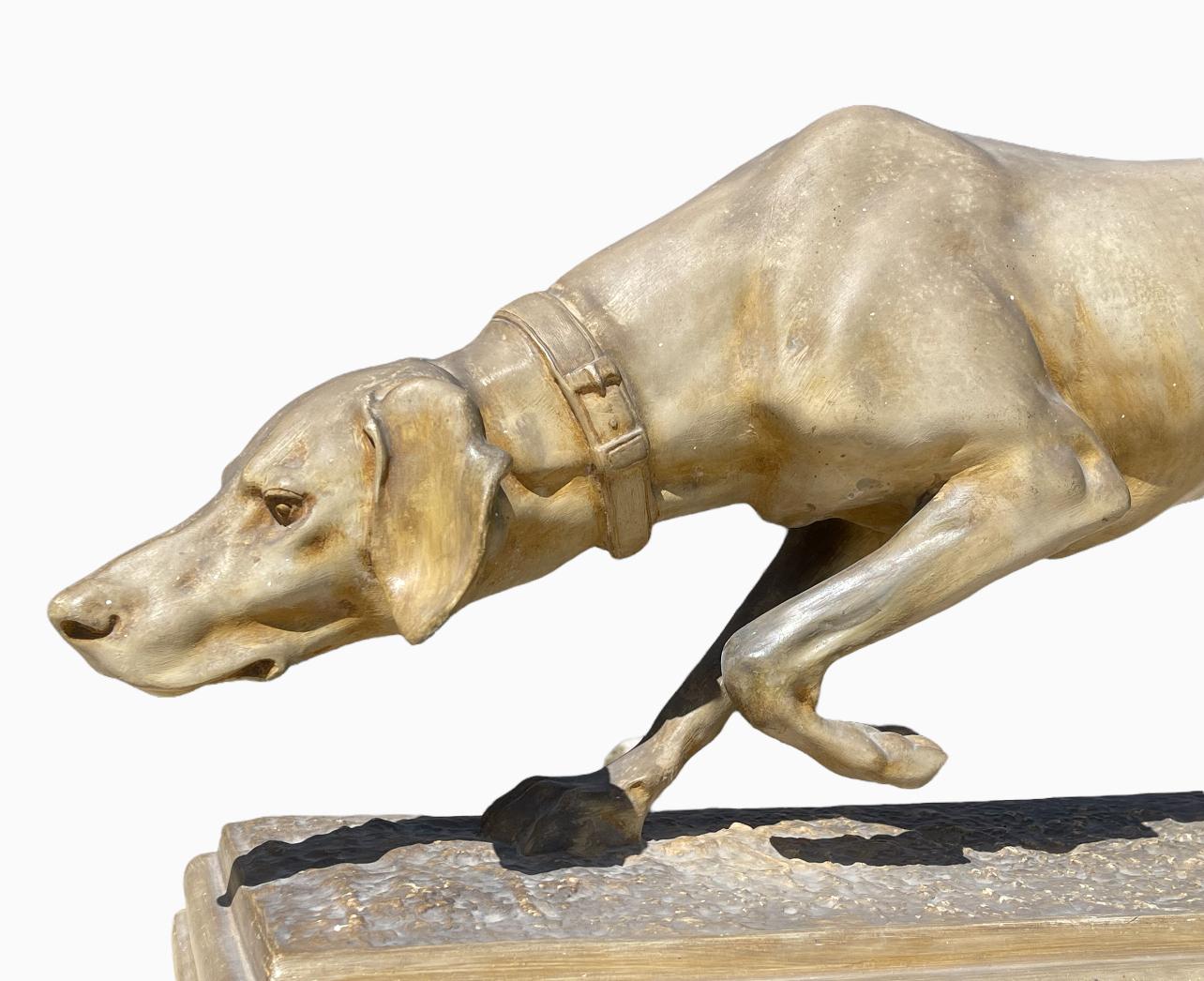 Francese Rosa Bonheur - Cane da caccia in terracotta, stazionario in vendita