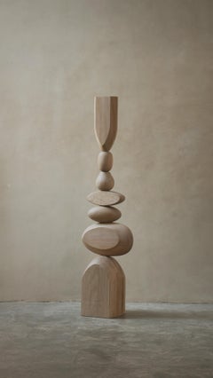 Rosa Morada Woo – „Standing Serene Totem Still Stand No. 22“: Ein Werk von Joel Escalona