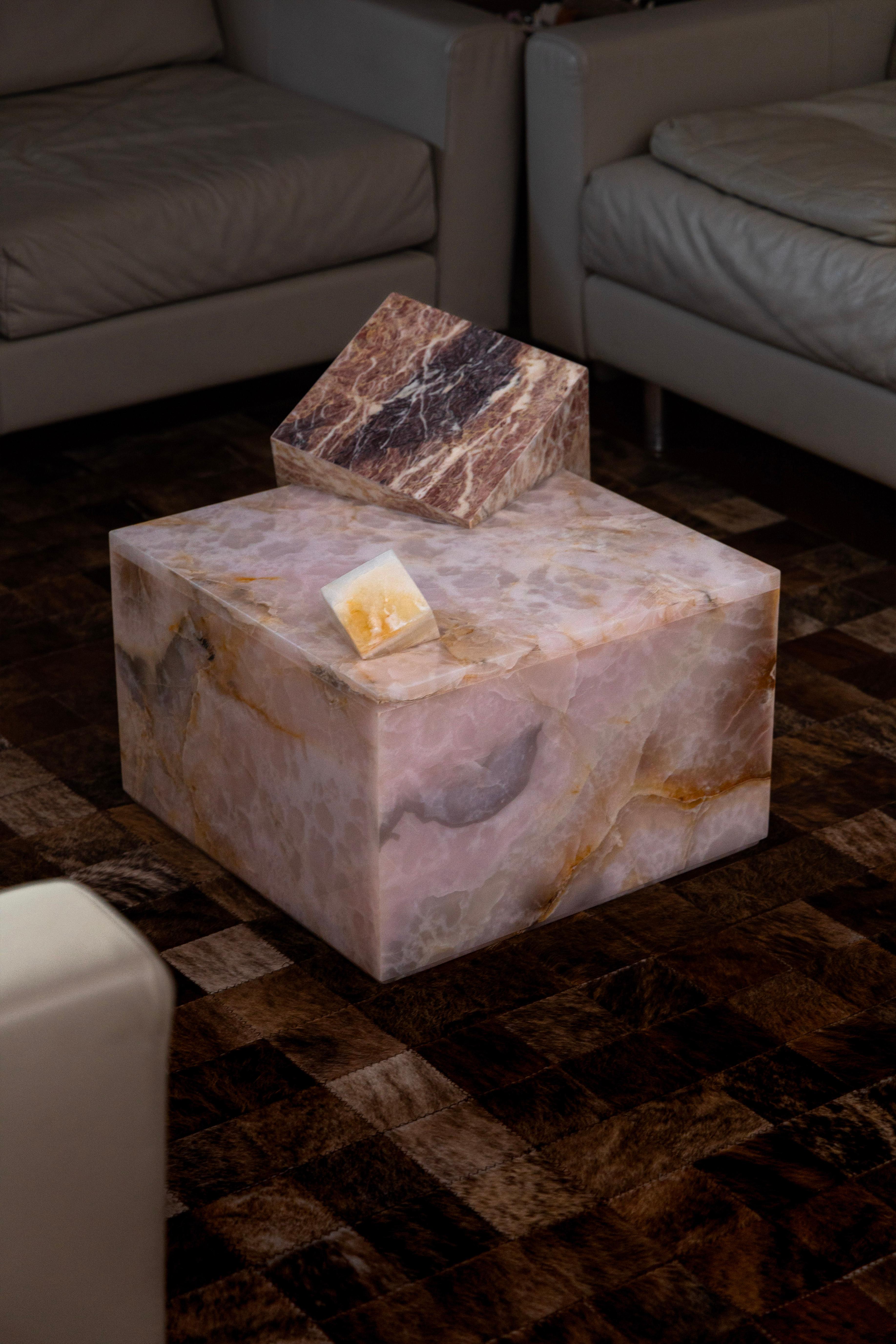 Modern Rosa Peralba Crystal Coffee Table by Serafini For Sale