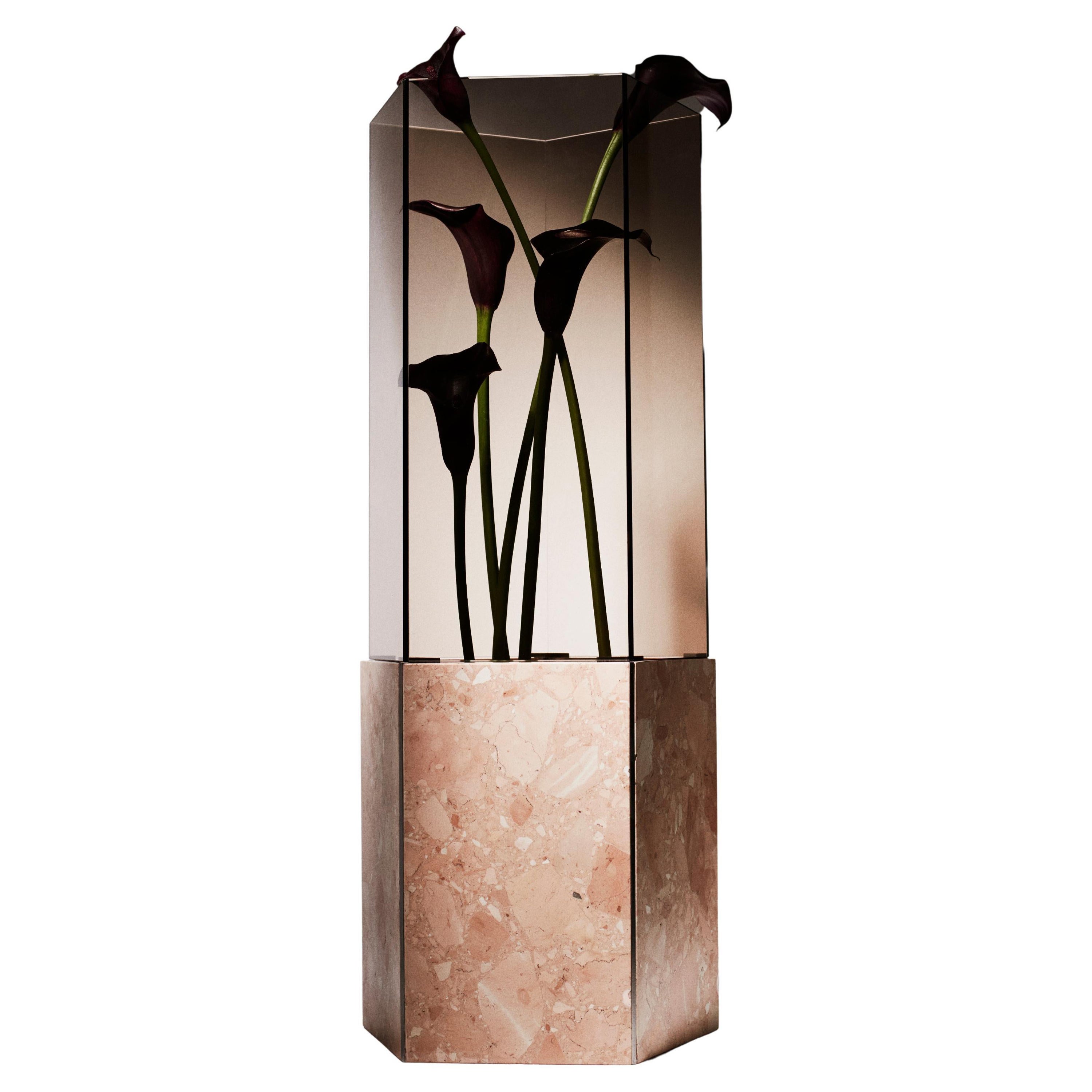 Jarrón Rosa Perlino Pentagonal Narciso 2017 de Tino Seubert