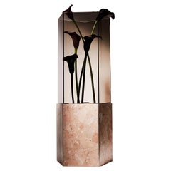 Vase Pentagonal Narcisse 2017 de Rosa Perlino par Tino Seubert
