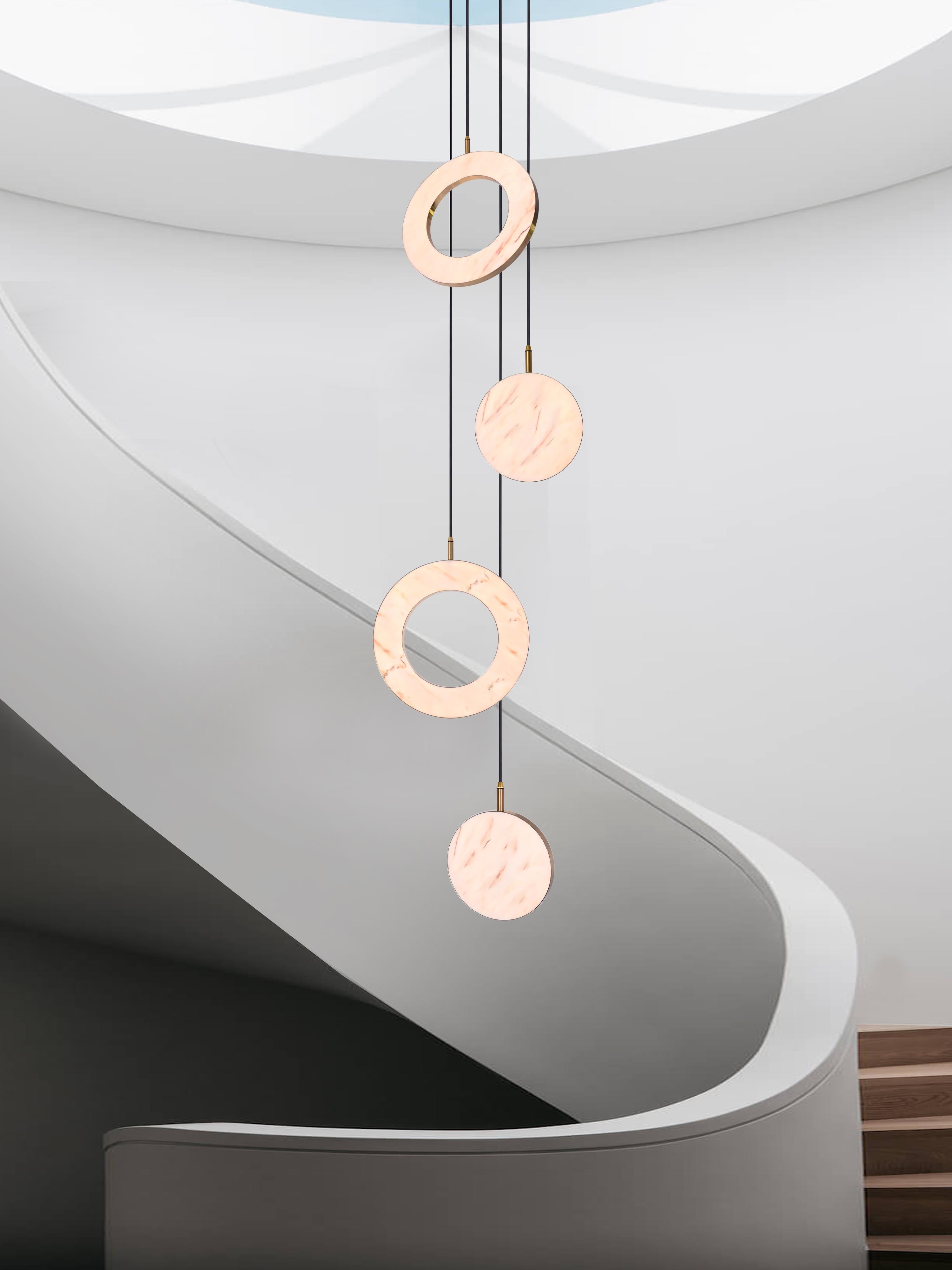 Britannico 'Anello Rosa, 4 pezzi' di Marc Wood. Ottone e marmo rosa, lampade fatte a mano (LED) in vendita