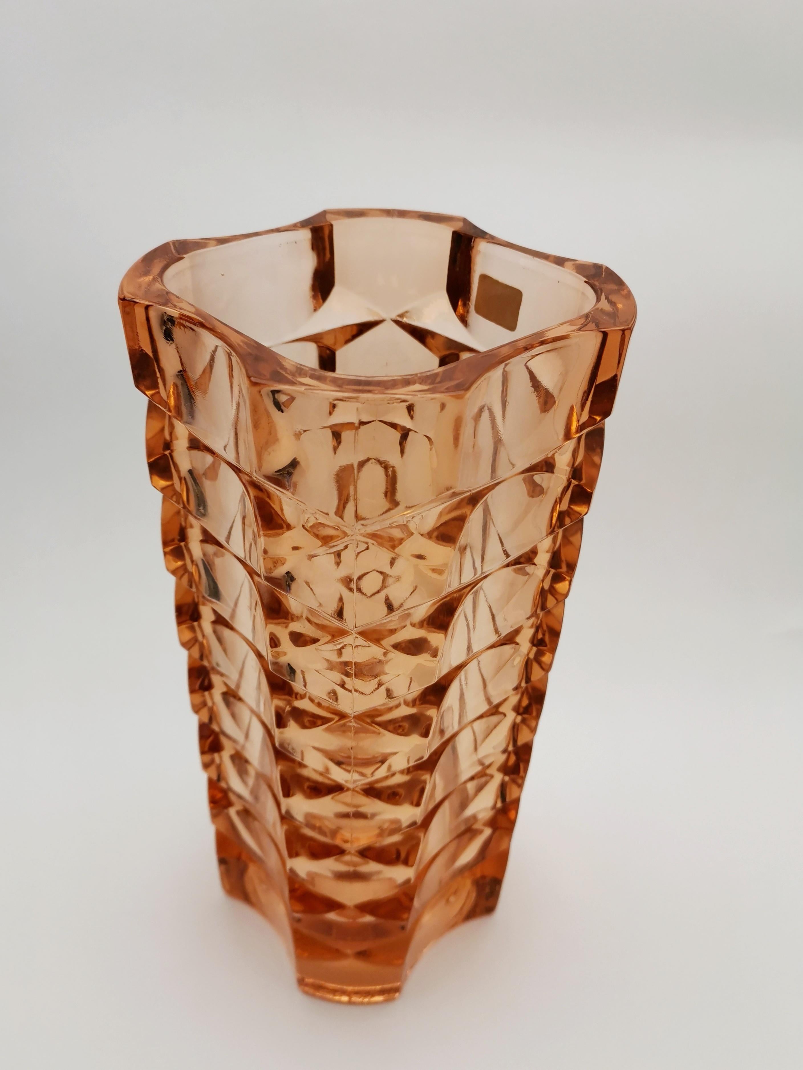 Vase en verre pressé Rosaline 1970 5