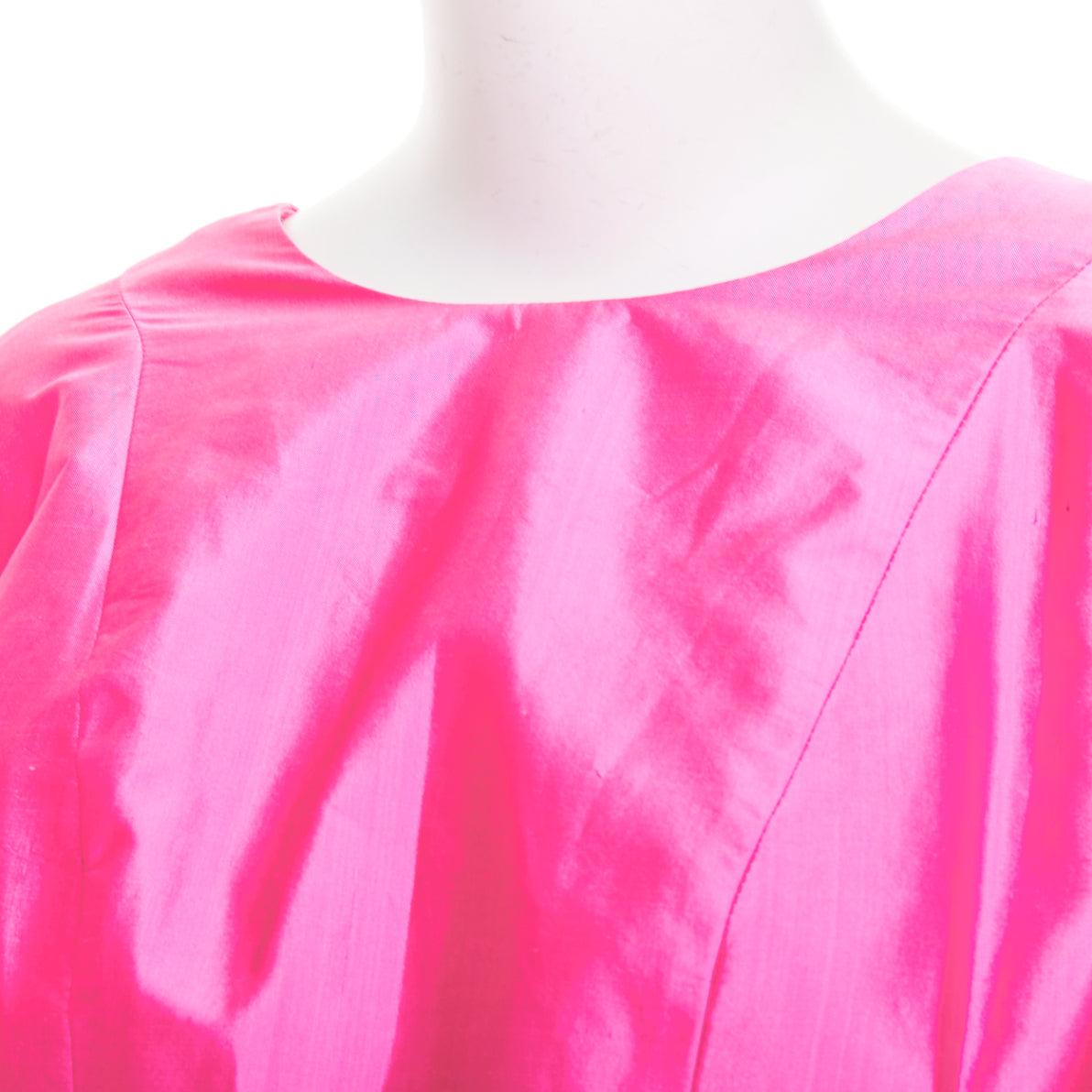 ROSARIO rosa picante 100% seda brillante mangas abullonadas cintura ceñida vestido midi FR36 S en venta 2