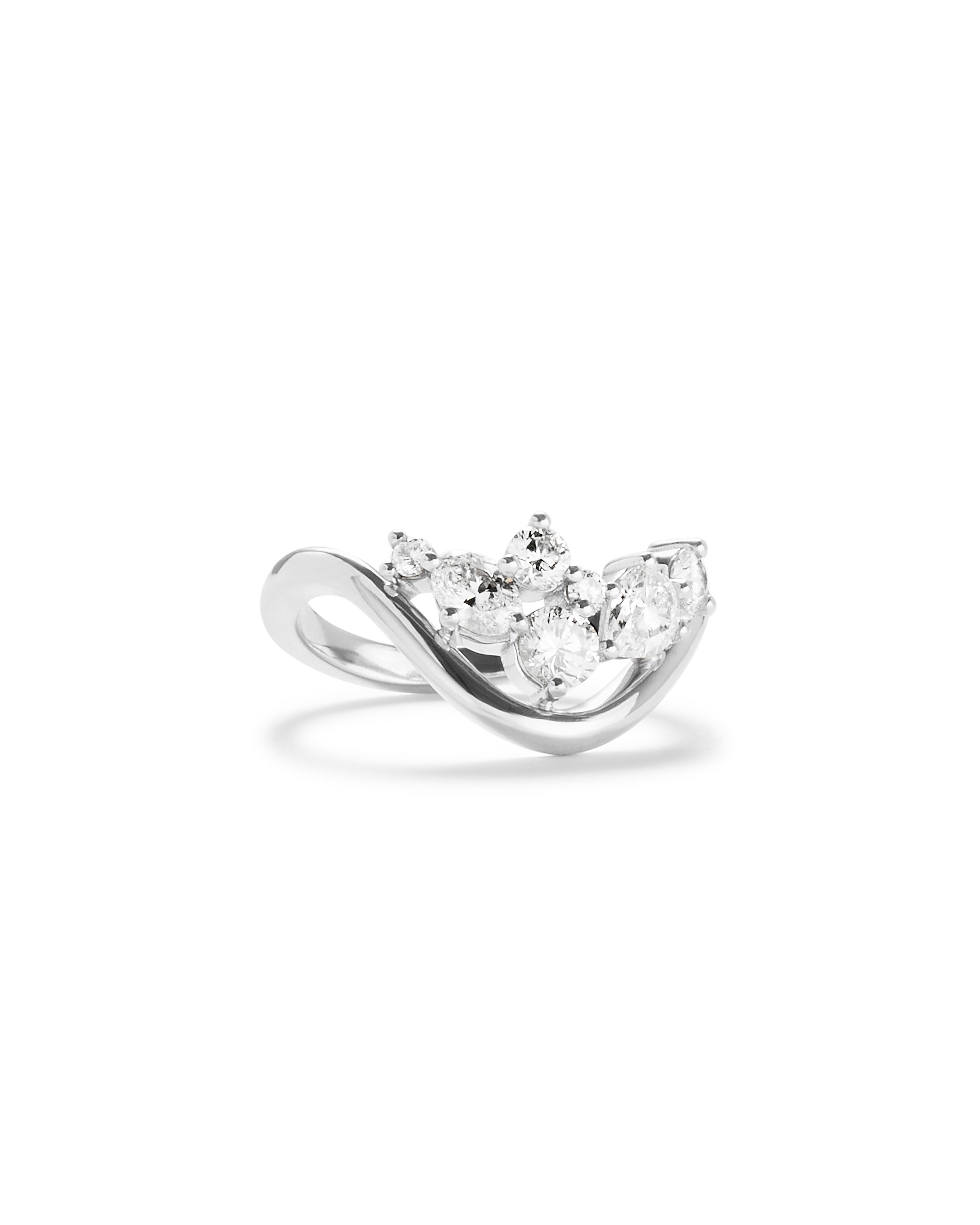 For Sale:  Rosario Navia Mara Medium Curved Ring I in 18K Gold, Platinum, and Diamonds 3
