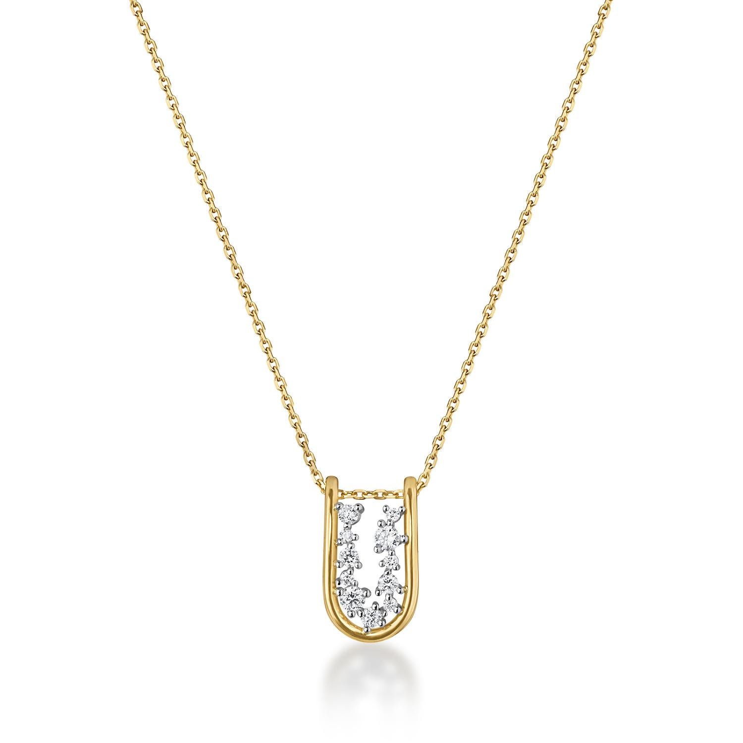 A 17mm small folded link pendant perfect to wear alone or layered. It is meticulously handcrafted with 18K solid gold with varying sized round natural diamonds set in platinum. 

The Mara Collection was built around the beauty of negative space and