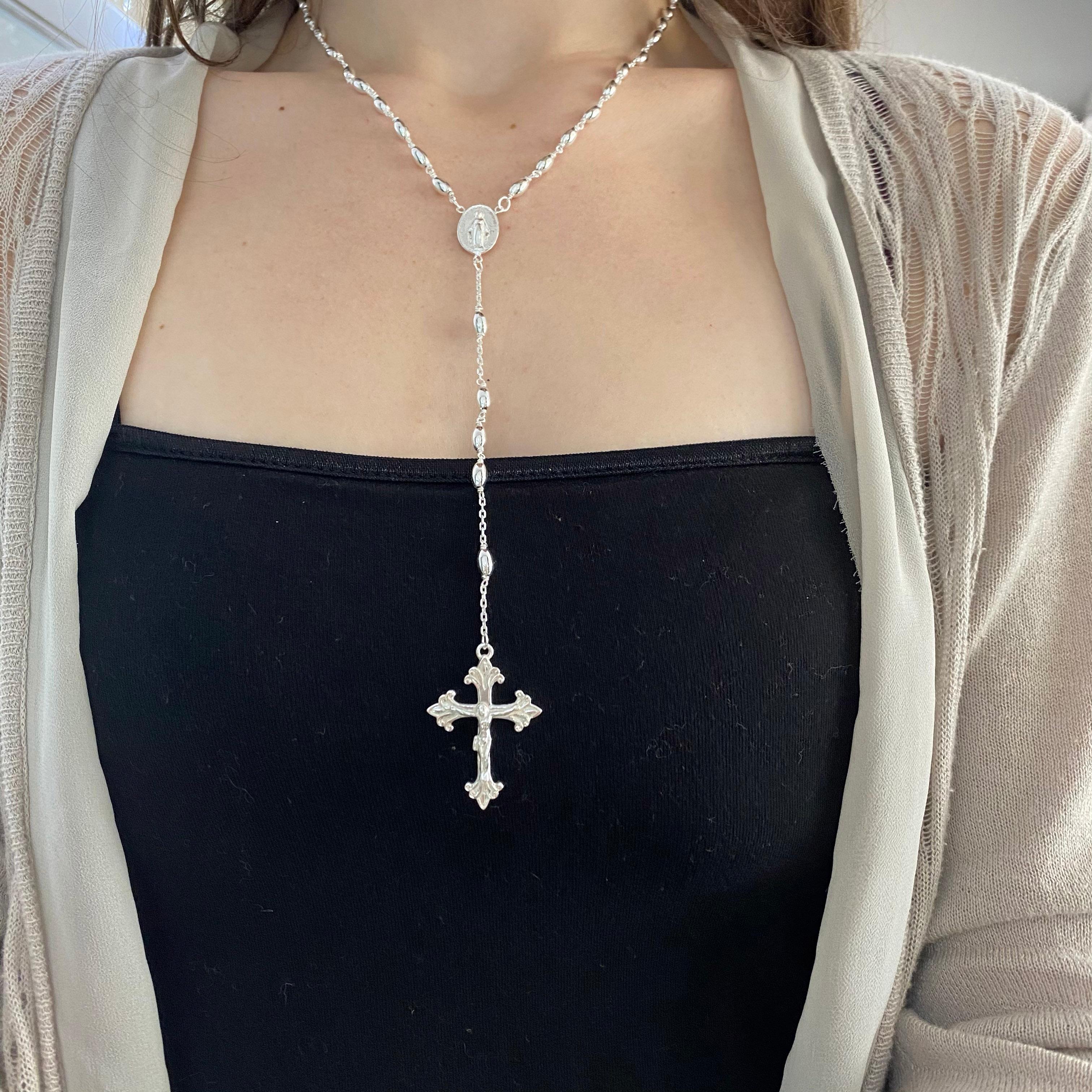 Collier de perles Rosary avec croix fabriqué à la main en argent sterling et long Unisexe en vente