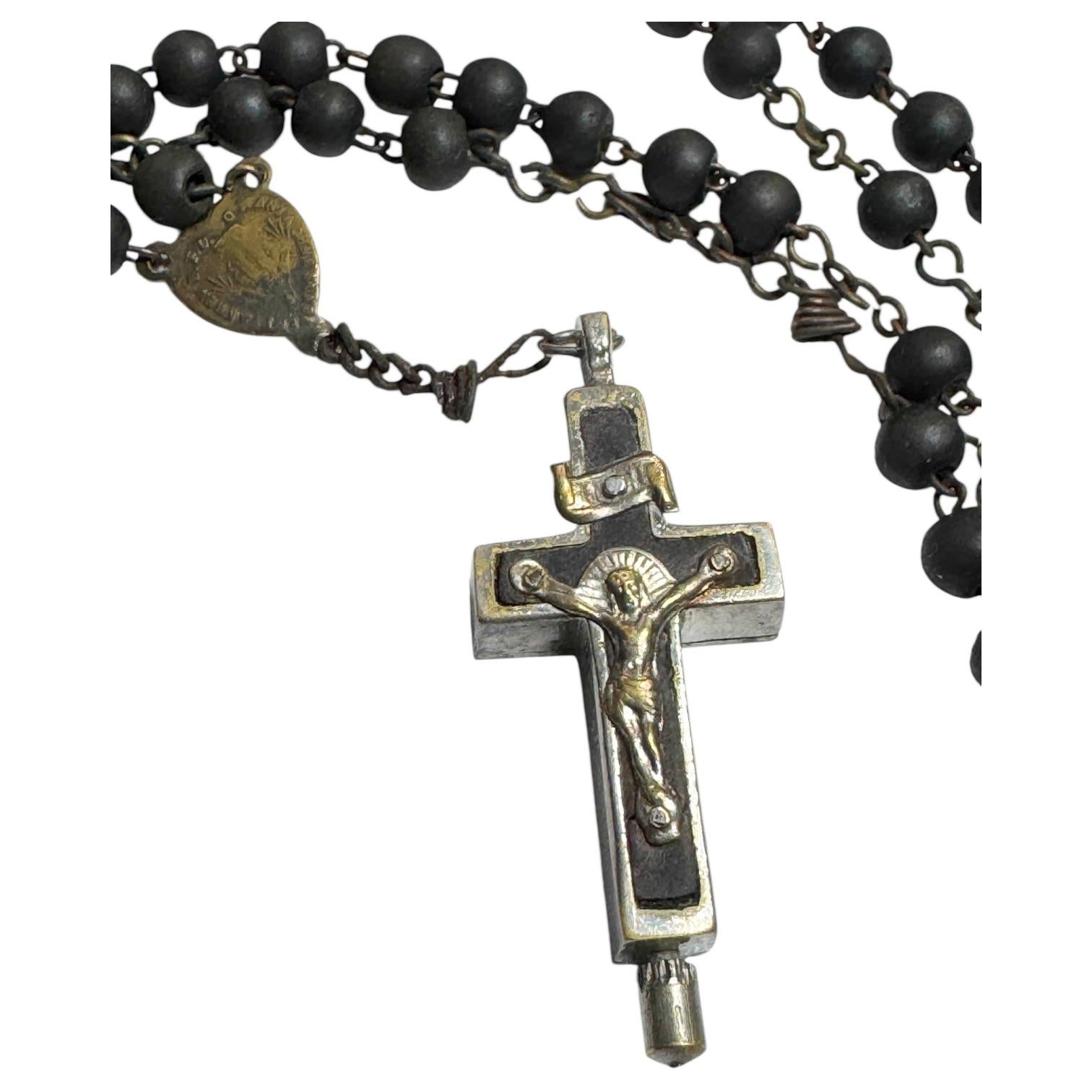 Allemand Pendentif Crucifix catholique Rosary Box avec relique d'un Saint en vente