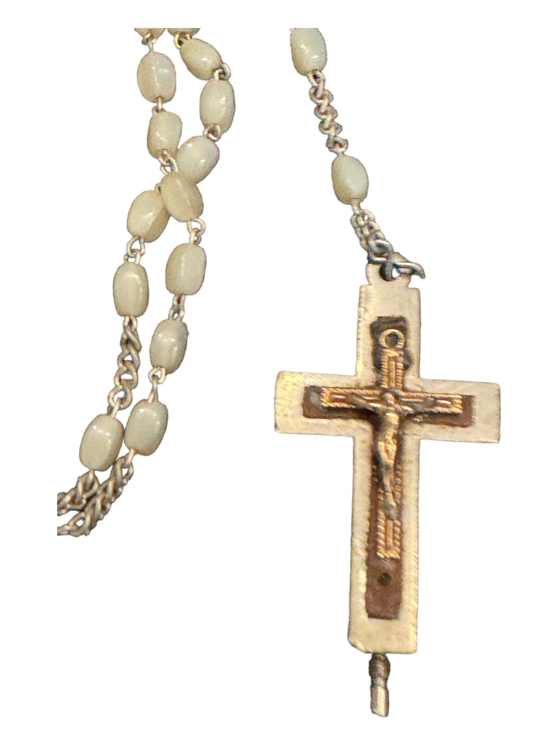 Metal Rosary Catholic Reliquary Box Crucifix Pendant with Relics of Catacombs of Rome