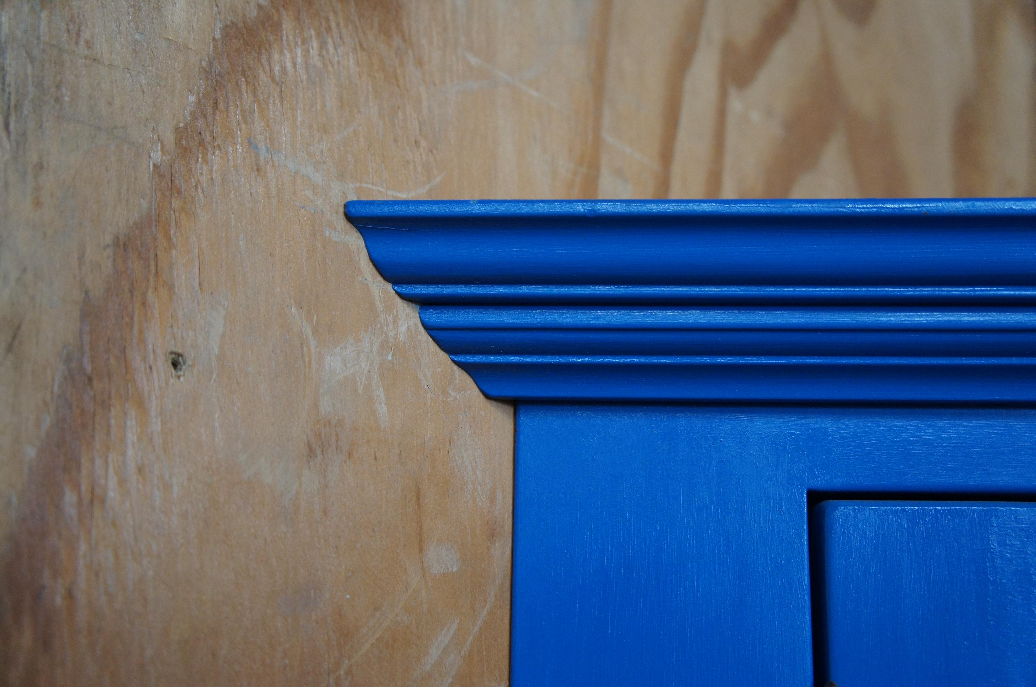 Vintage Early American Style Blue Hanging Corner Cupboard Cabinet Farmhouse For Sale 3