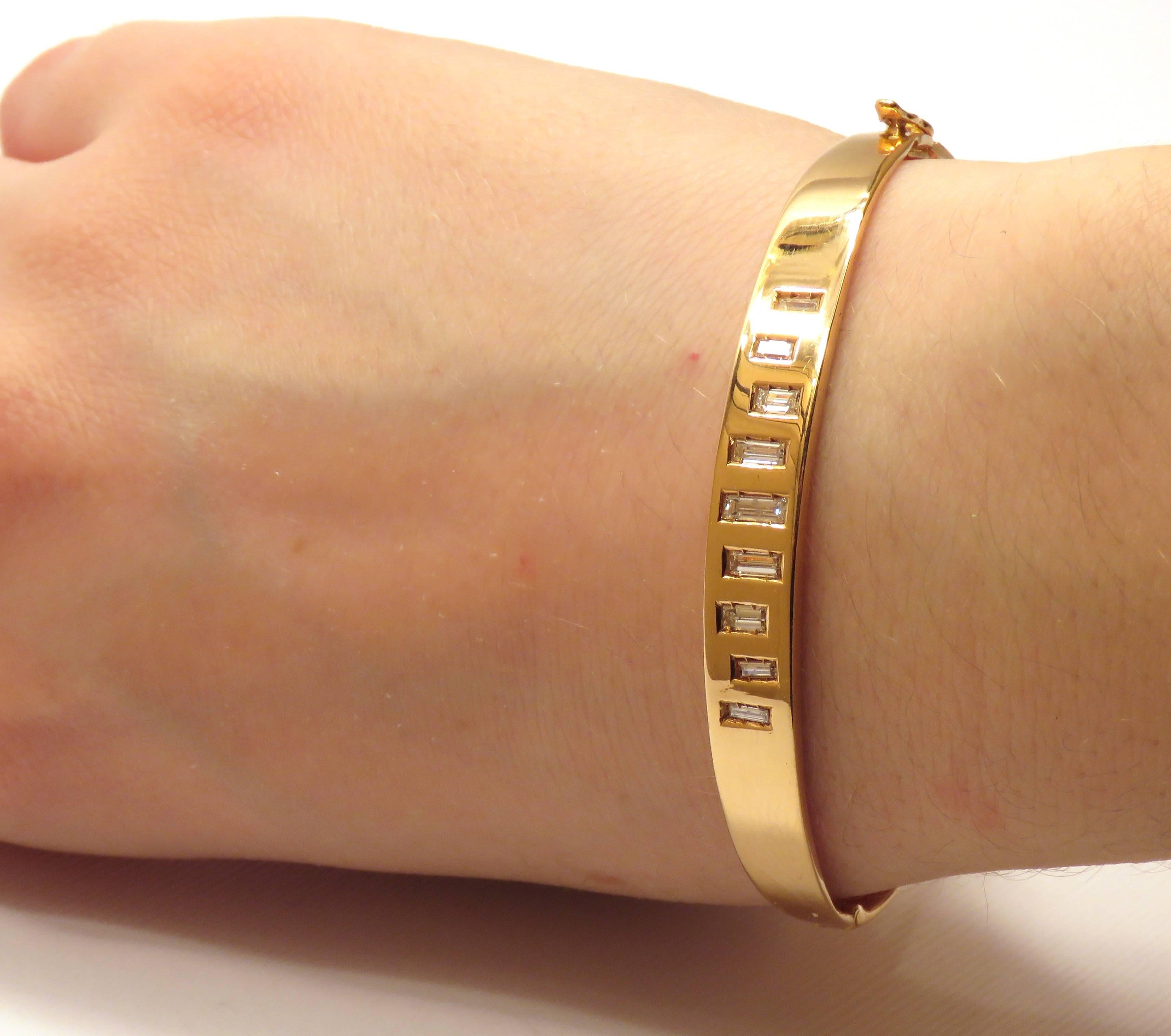 Diamanten Rose 18 Karat Gold Armband Handcrafted in Italien von Botta Gioielli (Zeitgenössisch) im Angebot