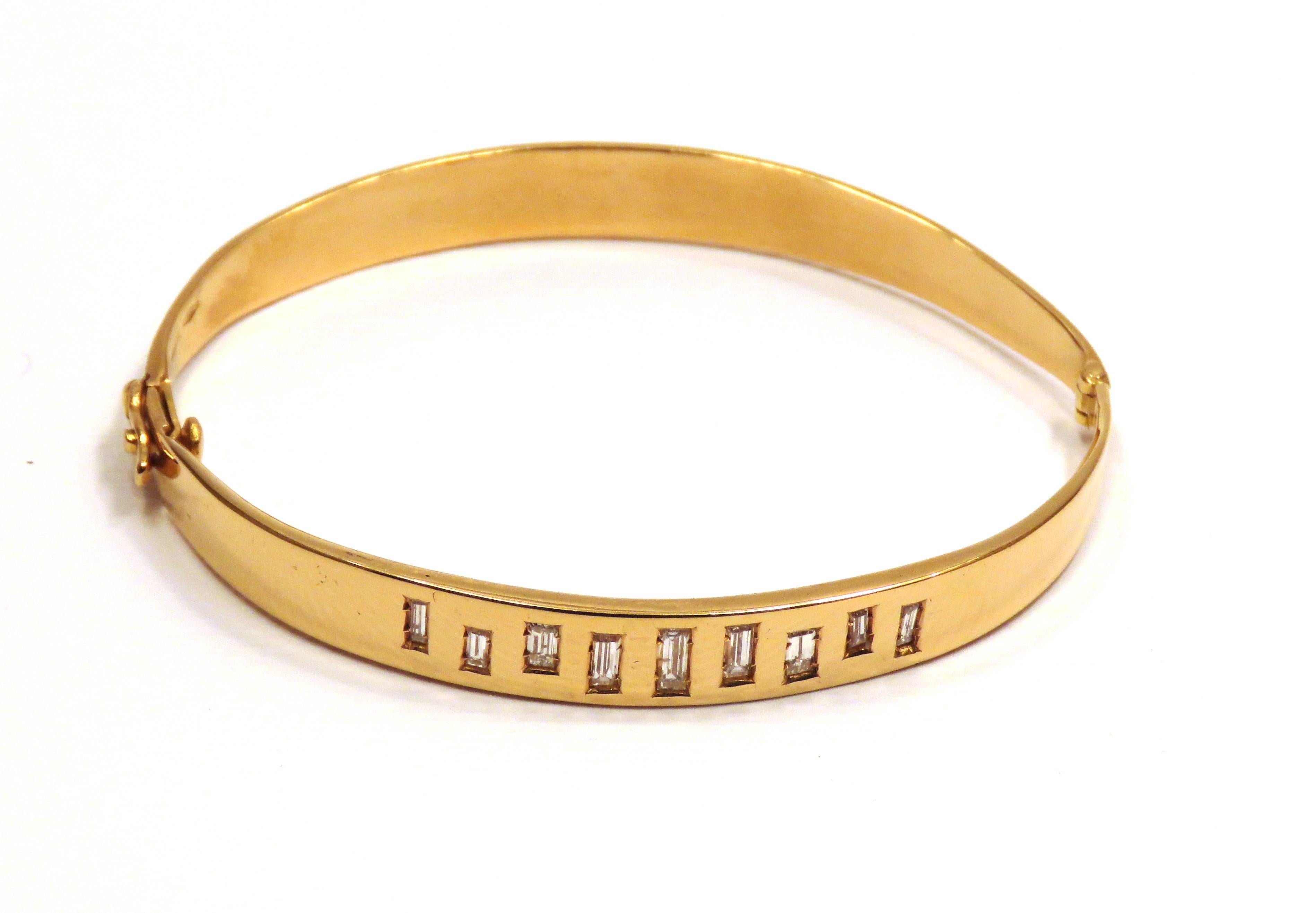 Diamanten Rose 18 Karat Gold Armband Handcrafted in Italien von Botta Gioielli (Baguetteschliff) im Angebot