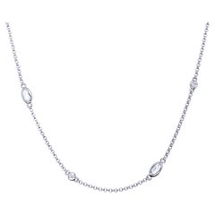 Collar de cadena clásica de oro blanco de 18 quilates con diamantes talla rosa y redonda
