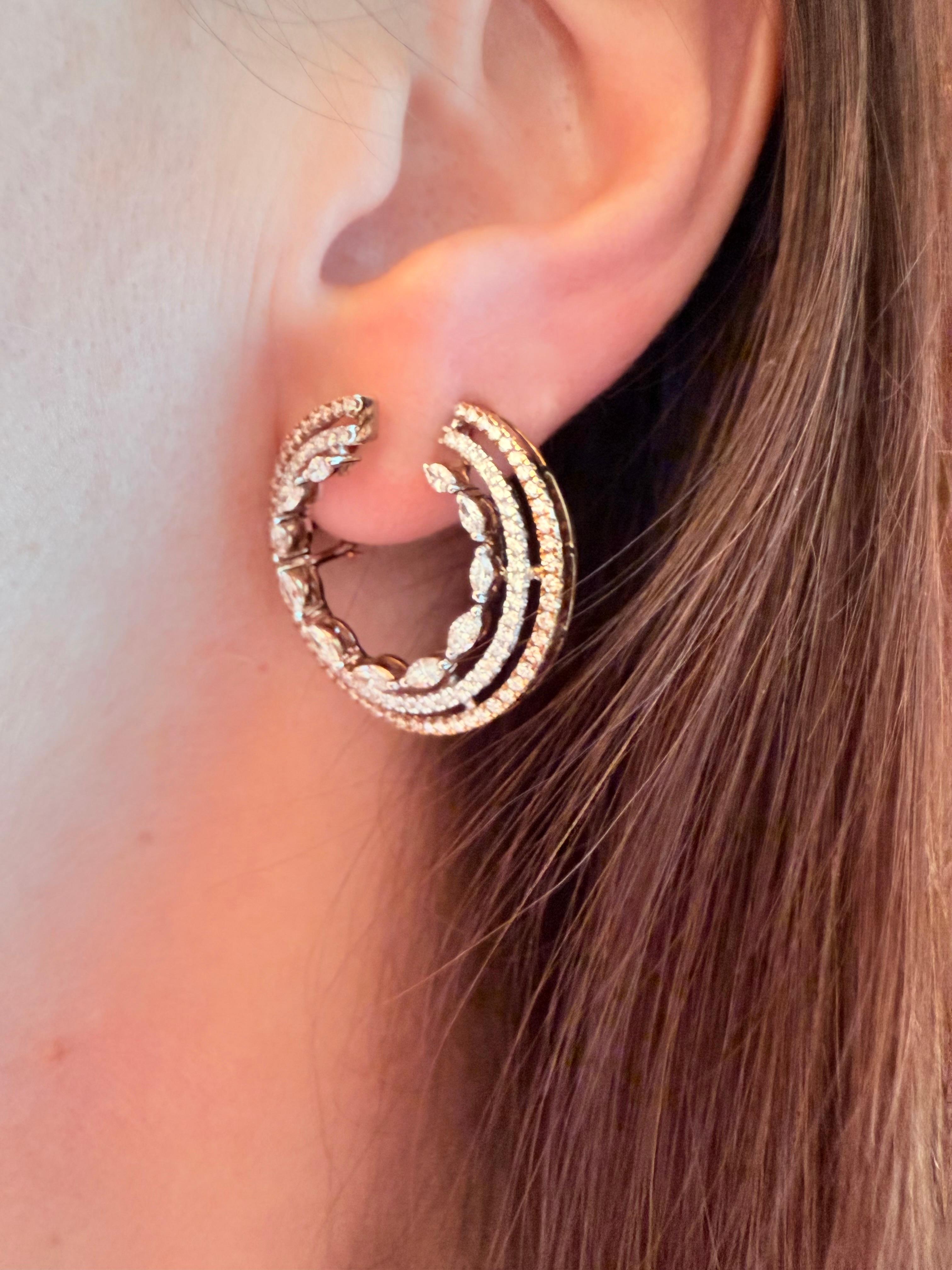 da uomo o donna Orecchini in oro rosa e bianco con diamanti naturali in vendita