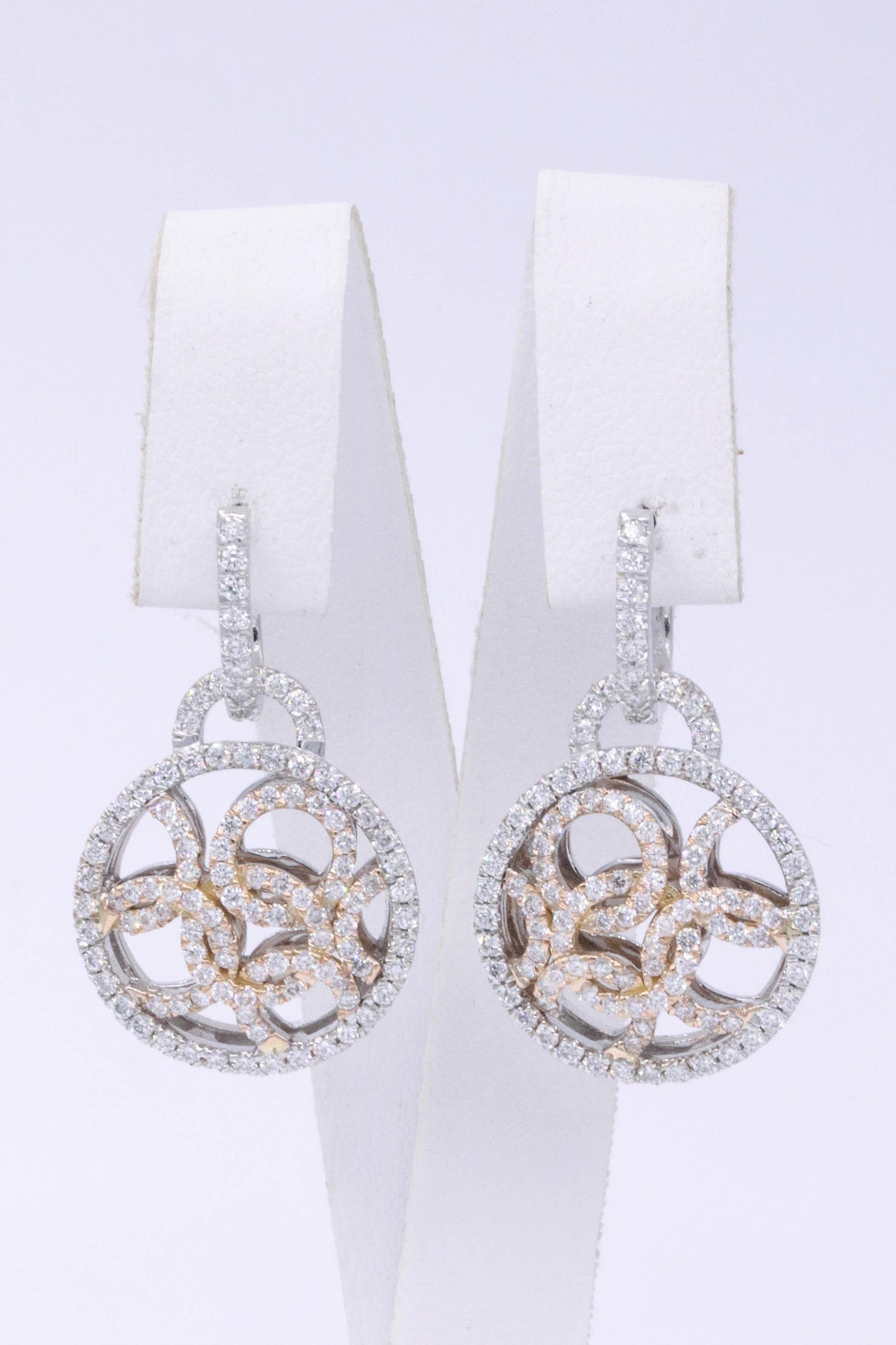 Taille ronde Boucles d'oreilles en goutte de 2,17 carats en or rose et blanc 18 carats avec anneau interchangeable en diamants en vente