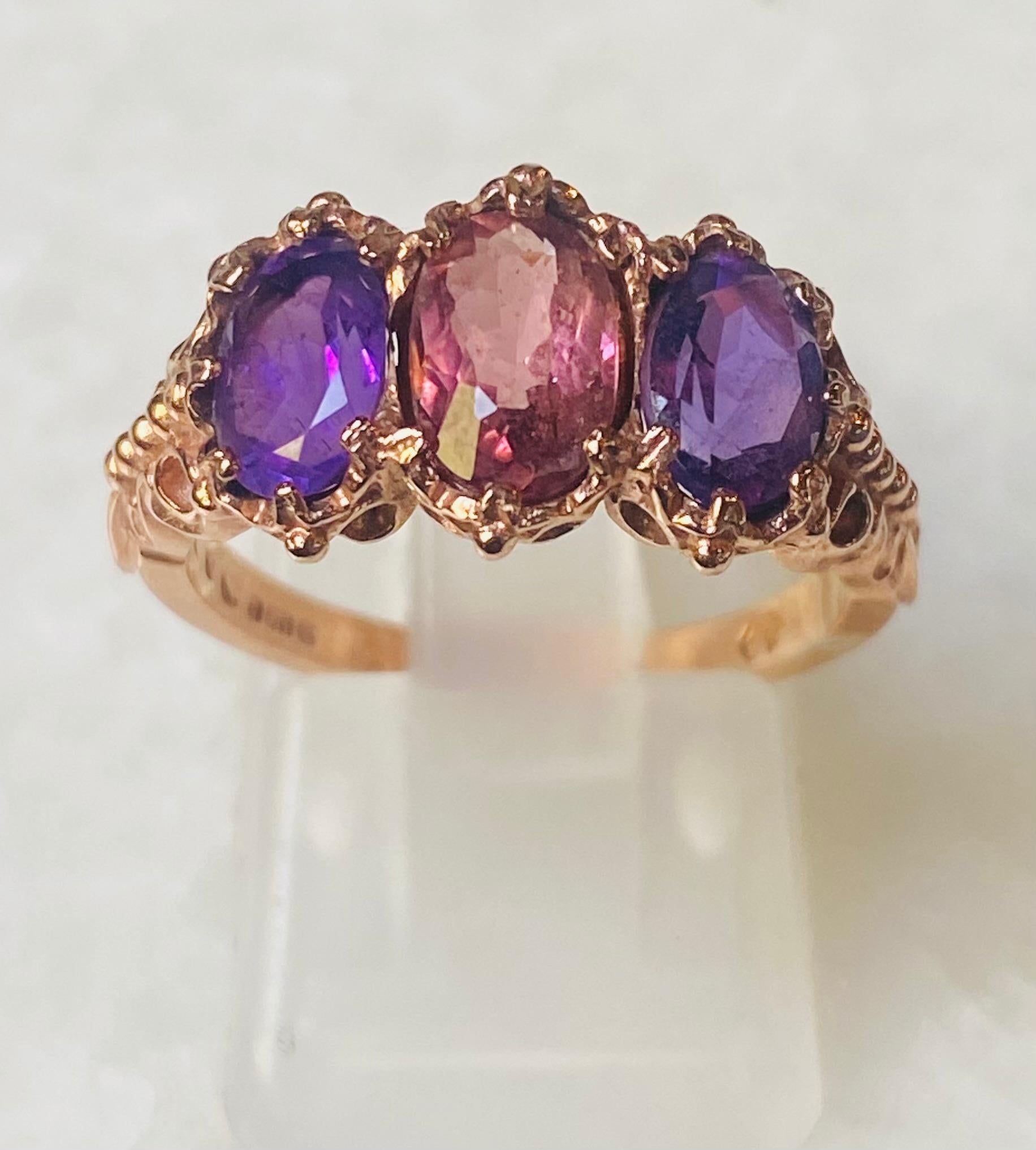Antique Rose Golden Ring with Tourmalines and Amethyst  ca 1890-1900, ca 2 carat In Good Condition In Heemstede, NL