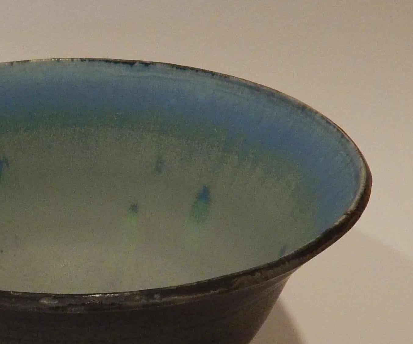 Rose Cabat Studio Ceramic Flared Bowl In Excellent Condition For Sale In Phoenix, AZ
