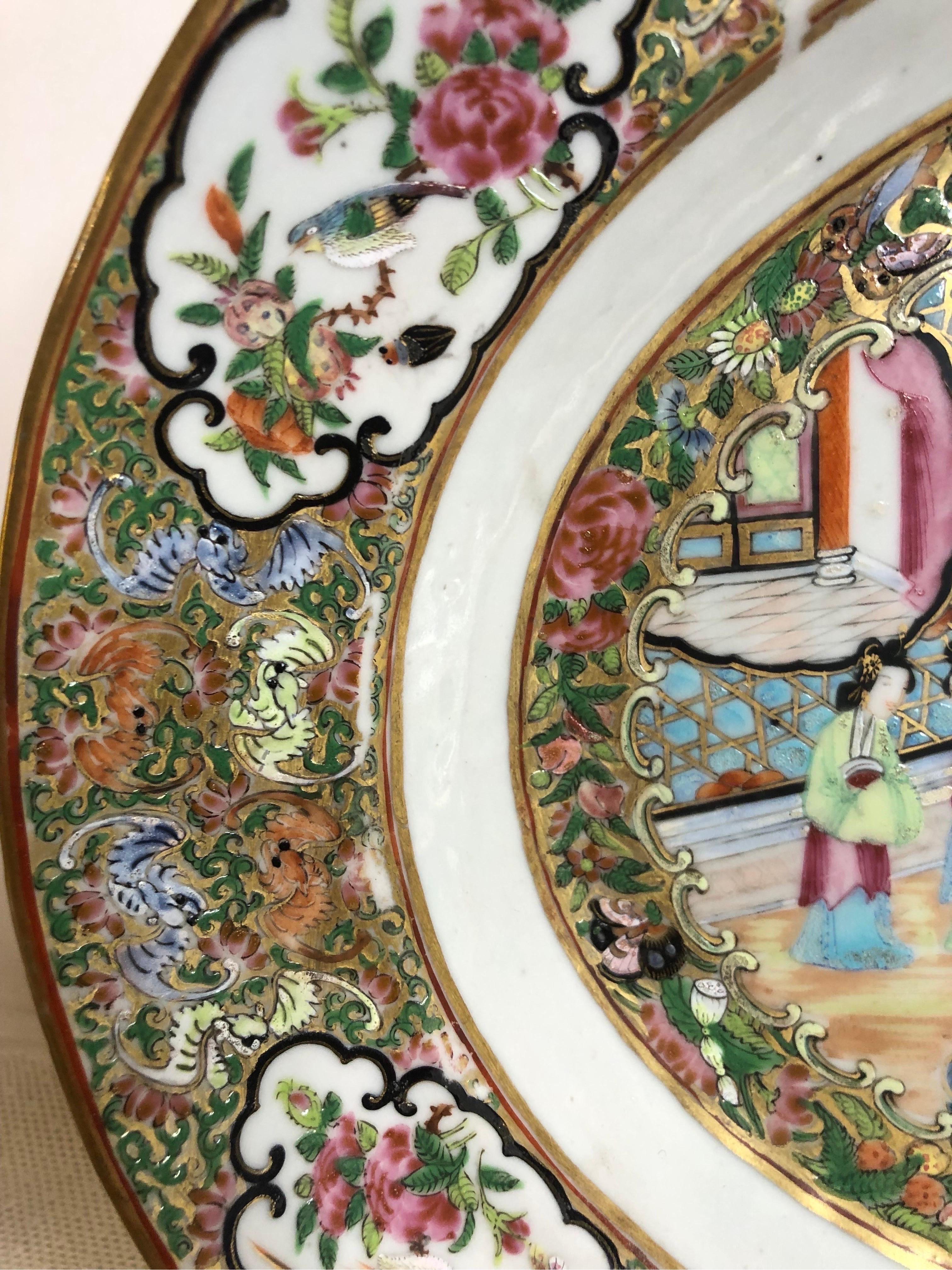 Rose Canton Chinese Export Platter Painted with Gold and Enamel Decoration For Sale 8