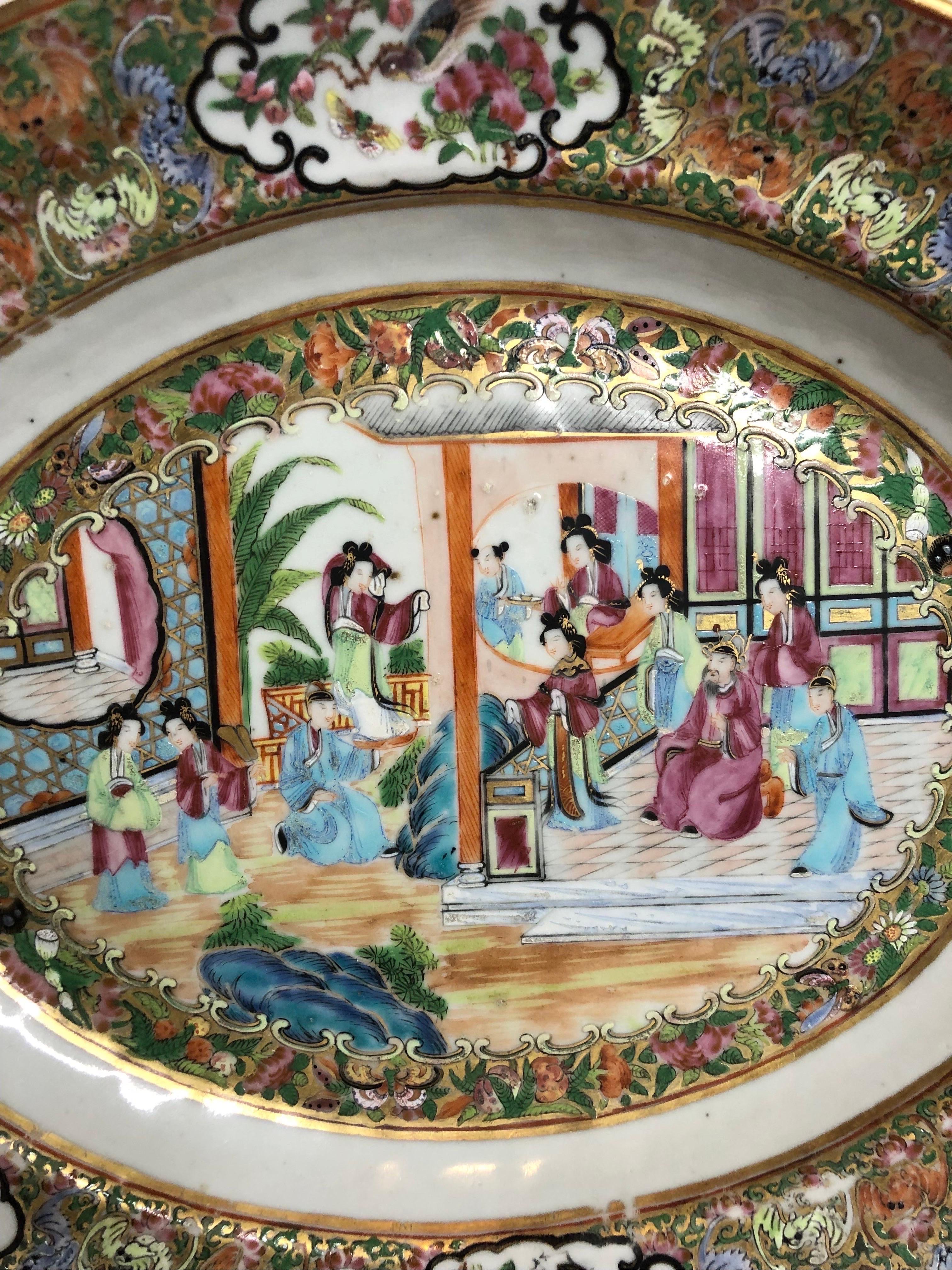 Rose Canton Chinese Export Platter Painted with Gold and Enamel Decoration For Sale 9