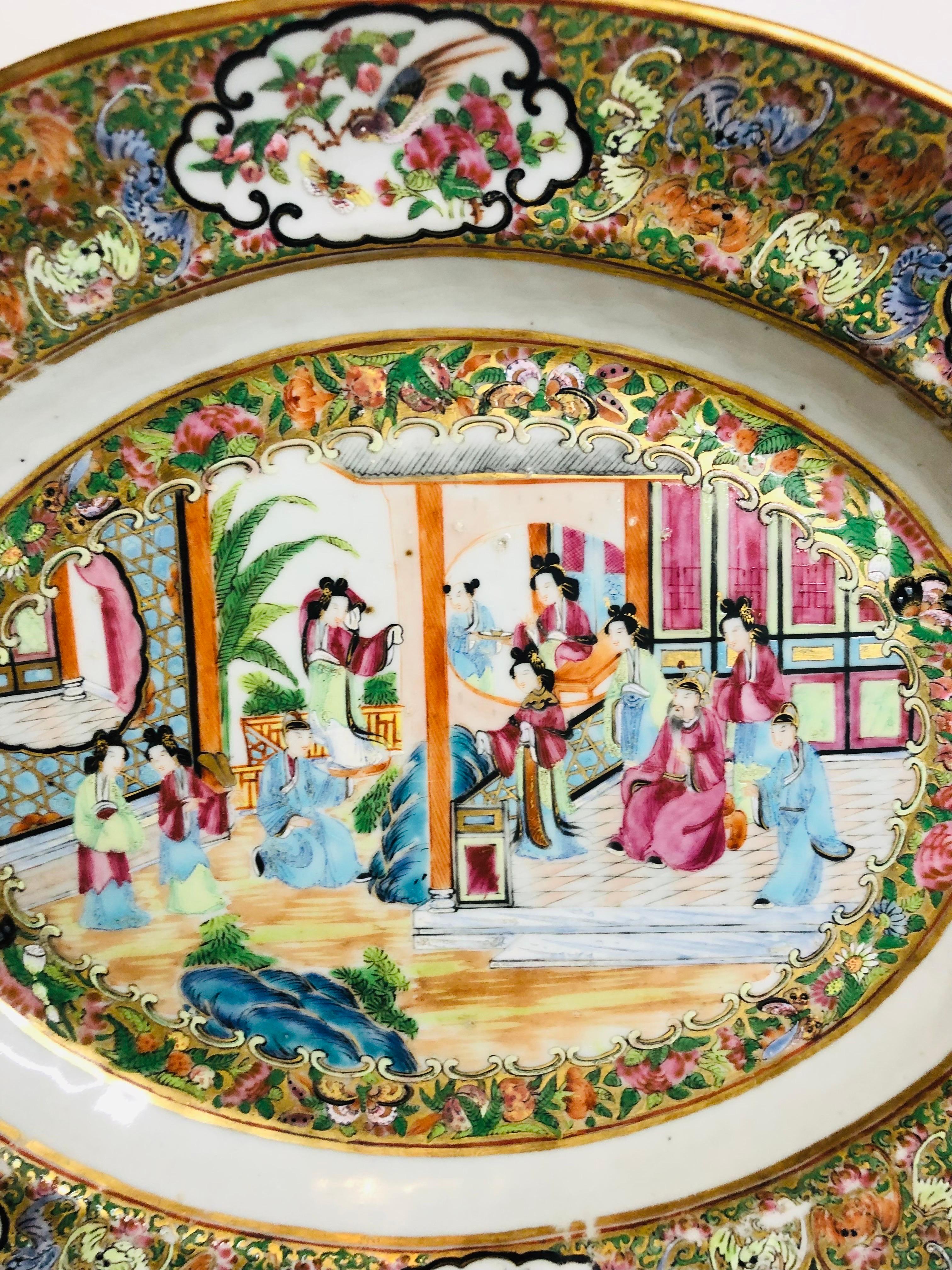 Late 19th Century Rose Canton Chinese Export Platter Painted with Gold and Enamel Decoration