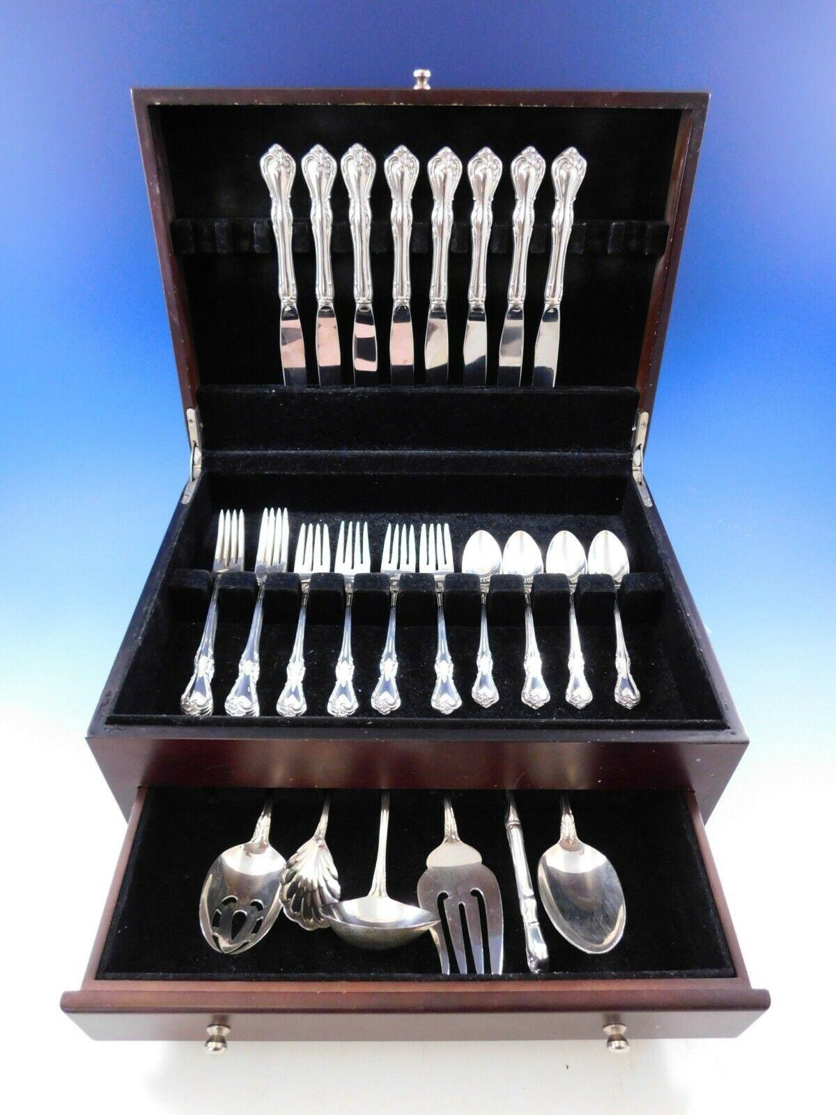 Set di posate in argento massiccio ROSE CASCADE BY REED & Barton - 39 pezzi. Questo set comprende:



8 COLTELLI, 9