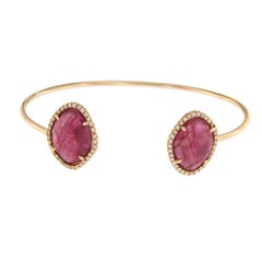 Armreif aus 14 Karat Roségold mit 9,98 Karat rosa Saphir und 0,39 Karat Diamanten im Rosenschliff