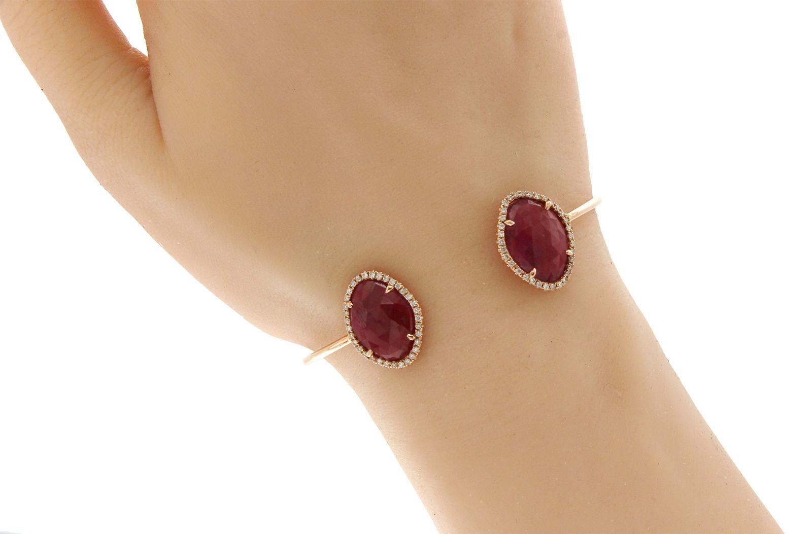 Rose Cut 9.98 Ct Pink Sapphire 0.39 Ct Diamonds 14k Rose Gold Bangle Bracelet For Sale 1