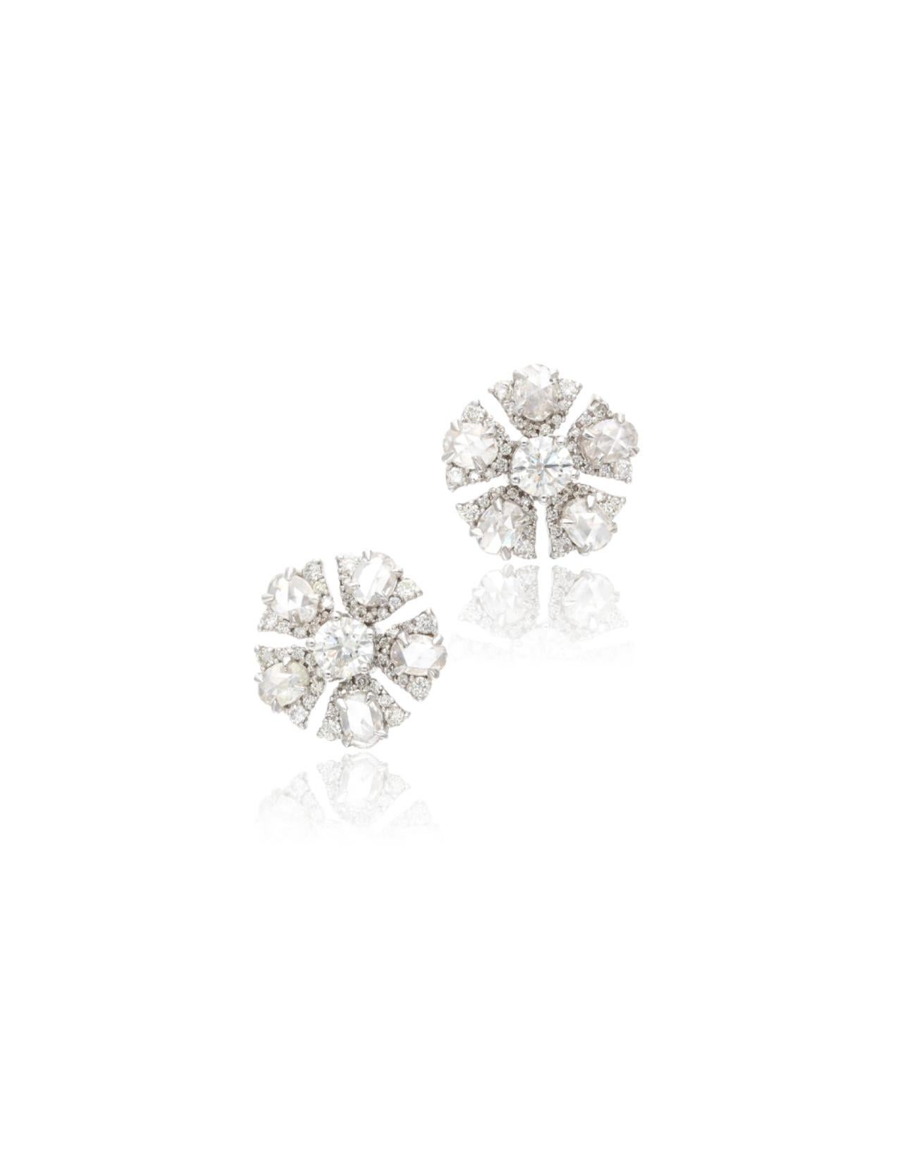Rose Cut and Round Brilliant Diamond Stud Earrings in 18K Gold For Sale 4