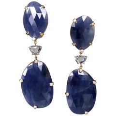 Pendants d'oreilles en or jaune 18 carats avec saphir bleu taille rose et diamants