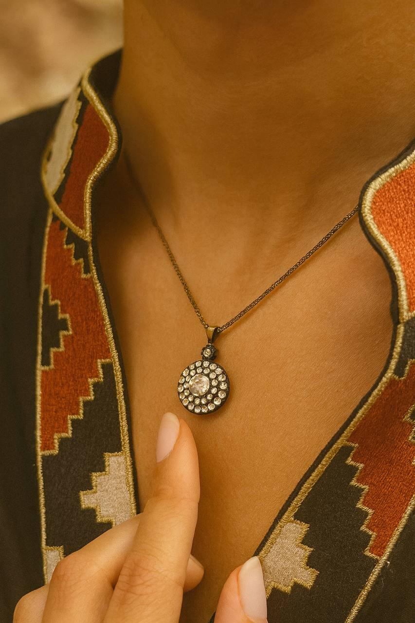Pendentif Rose-Cut Crone. Unisexe en vente
