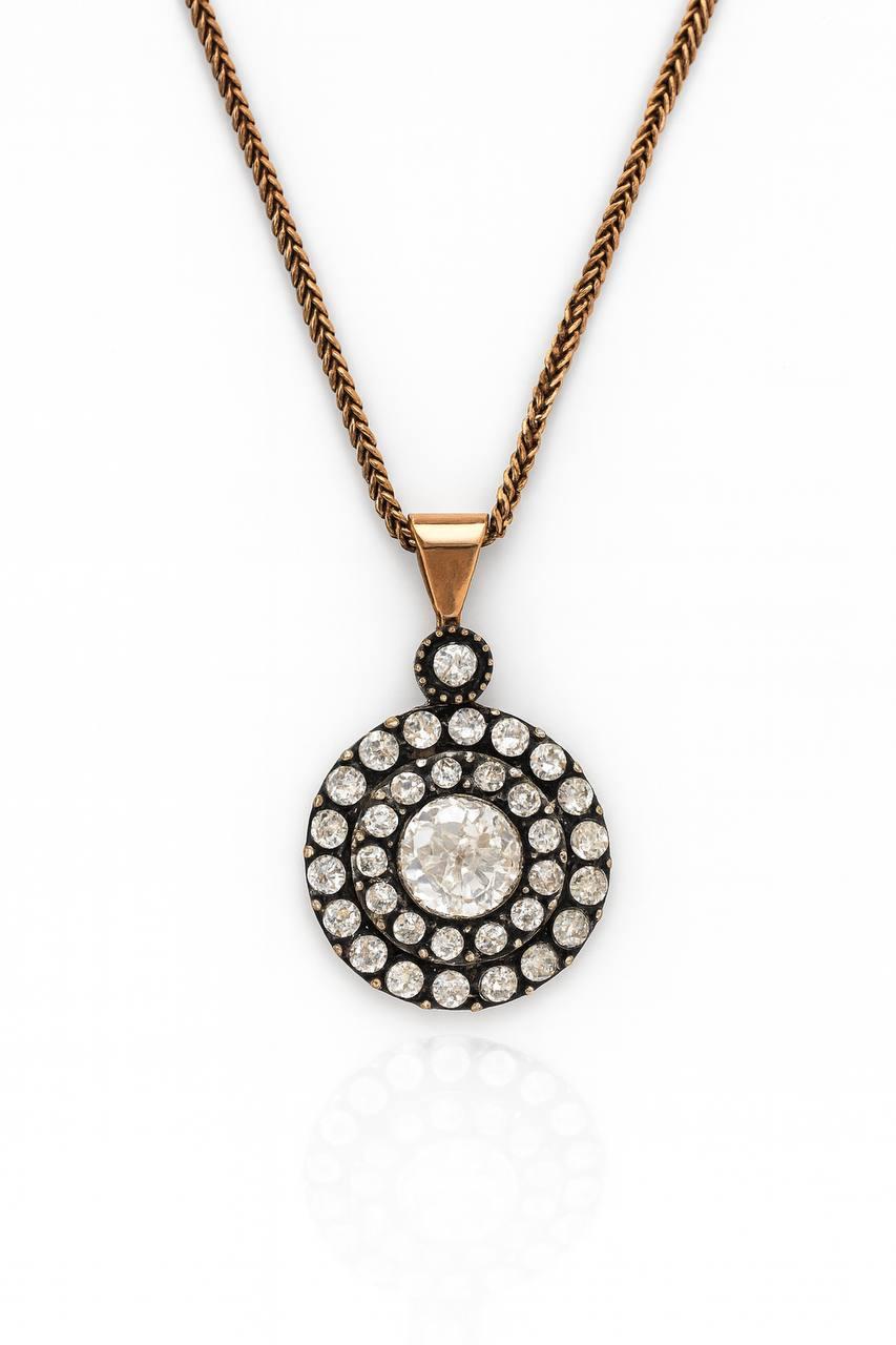 Pendentif Rose-Cut Crone. en vente 2