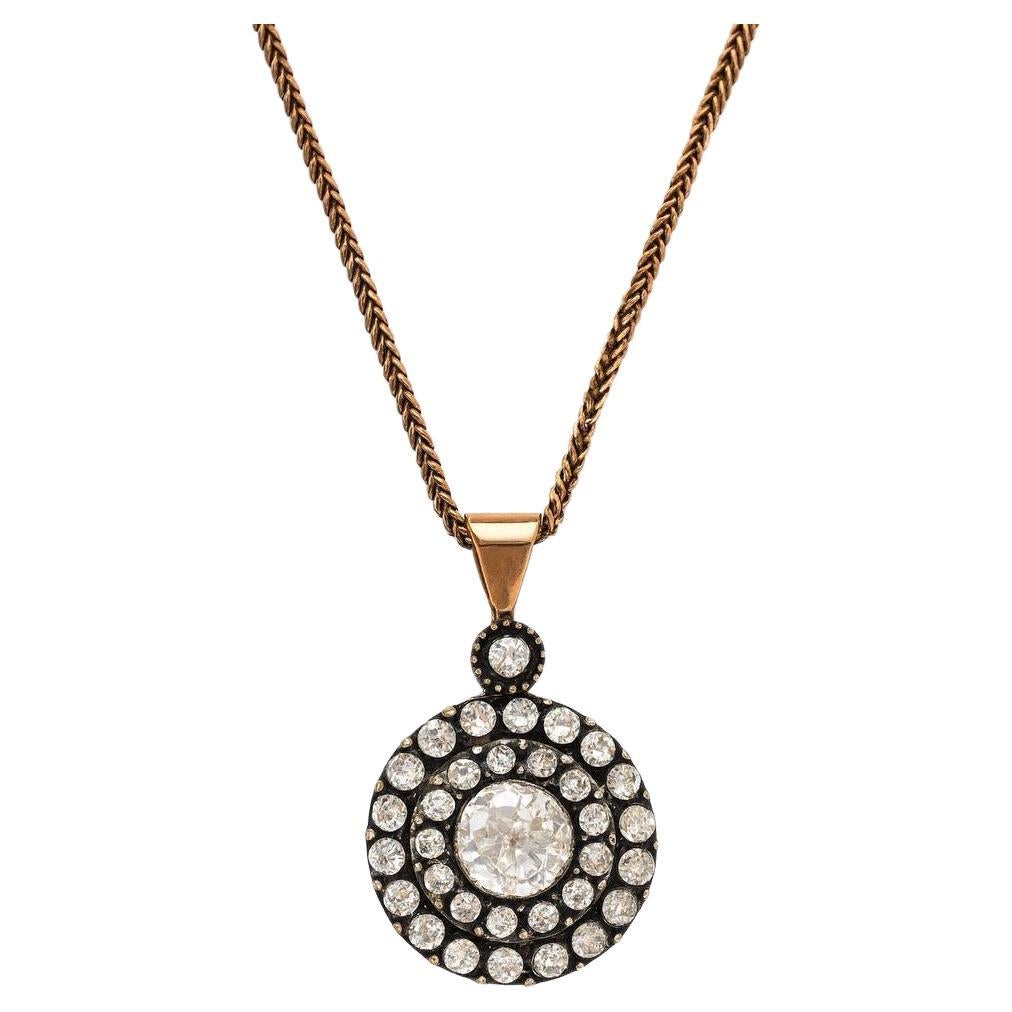 Pendentif Rose-Cut Crone. en vente