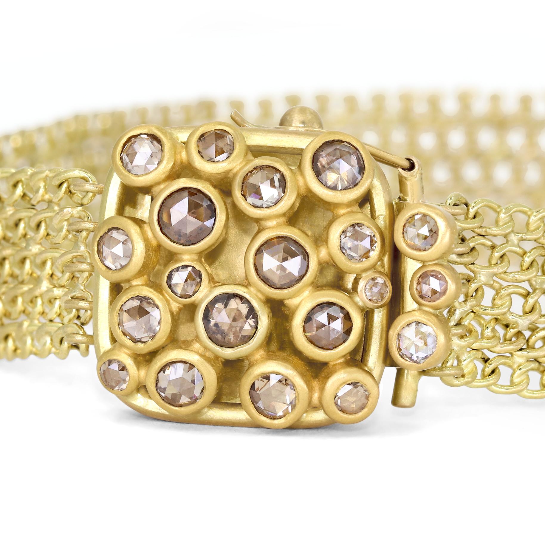 Einzigartiges Disco-Verschluss-Armband der preisgekrönten Schmuckmacherin Lola Brooks an einer komplett handgefertigten Kette aus 18 Karat Gelbgold mit insgesamt 1,41 Karat schimmernden Diamanten im Rosenschliff, die einzeln auf einem komplizierten,