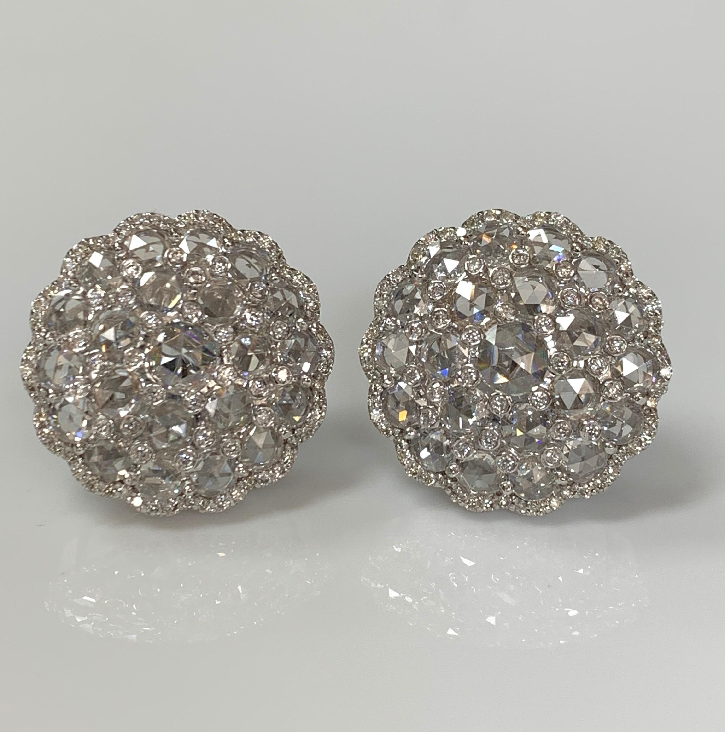 Pendientes de oro de 18 quilates con diamantes talla rosa y brillantes redondos en racimo Contemporáneo