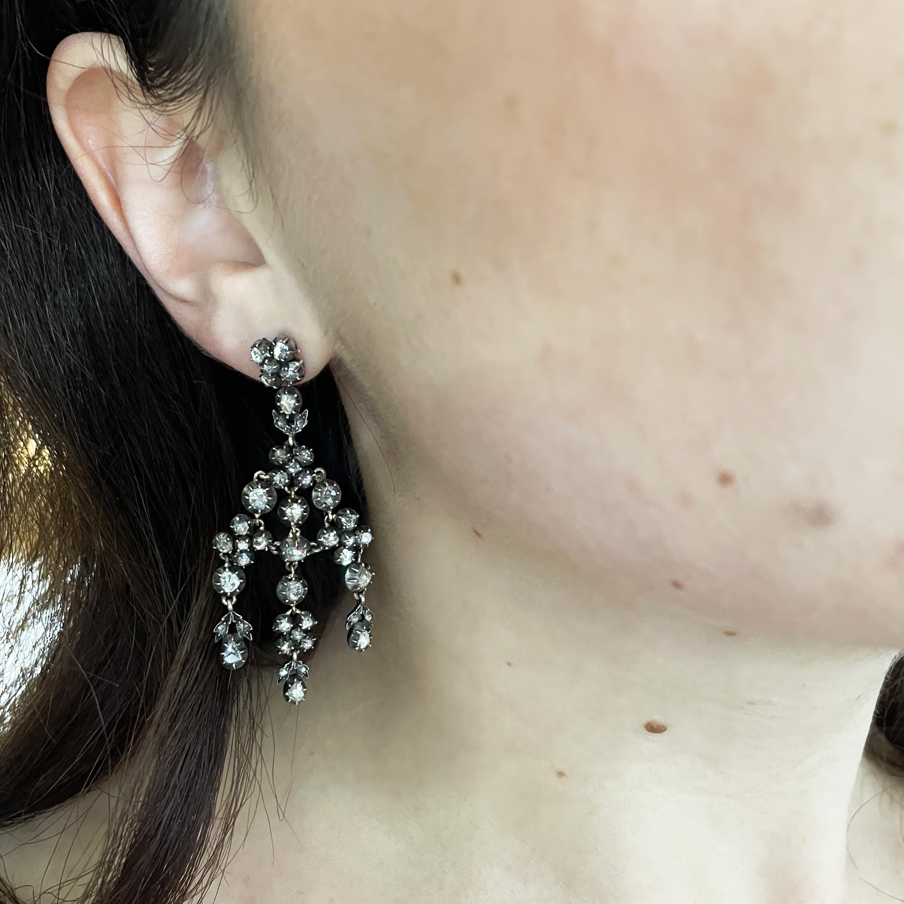 Boucles d'oreilles Girandole en argent et or, diamant taillé en rose en vente 1