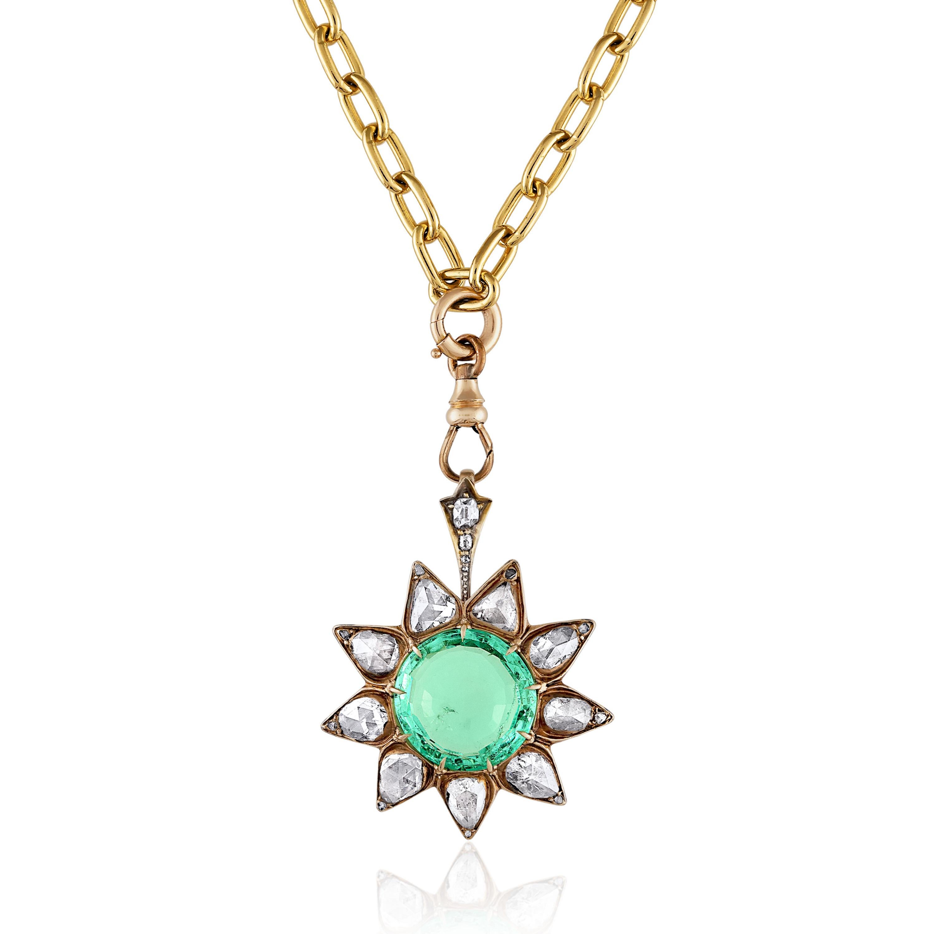 Rose Cut Diamond Colombian Emerald Circa late 1700’s Gold Silver Pendant Brooch  For Sale 4